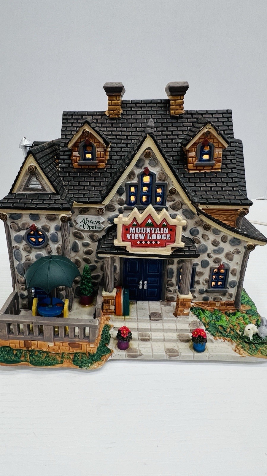 Lemax Holiday & Seasons “Mountain View Lodge” 55937 Retired 2015 Please Read 