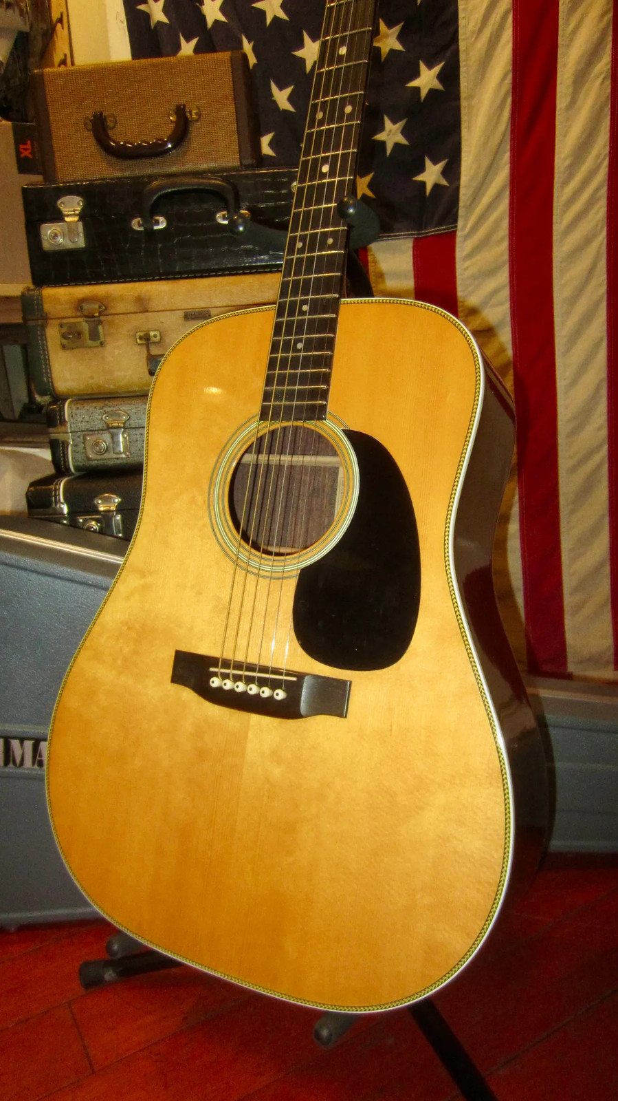 Vintage 1977 Martin HD-28 Natural CLEAN With Original Hardshell Case