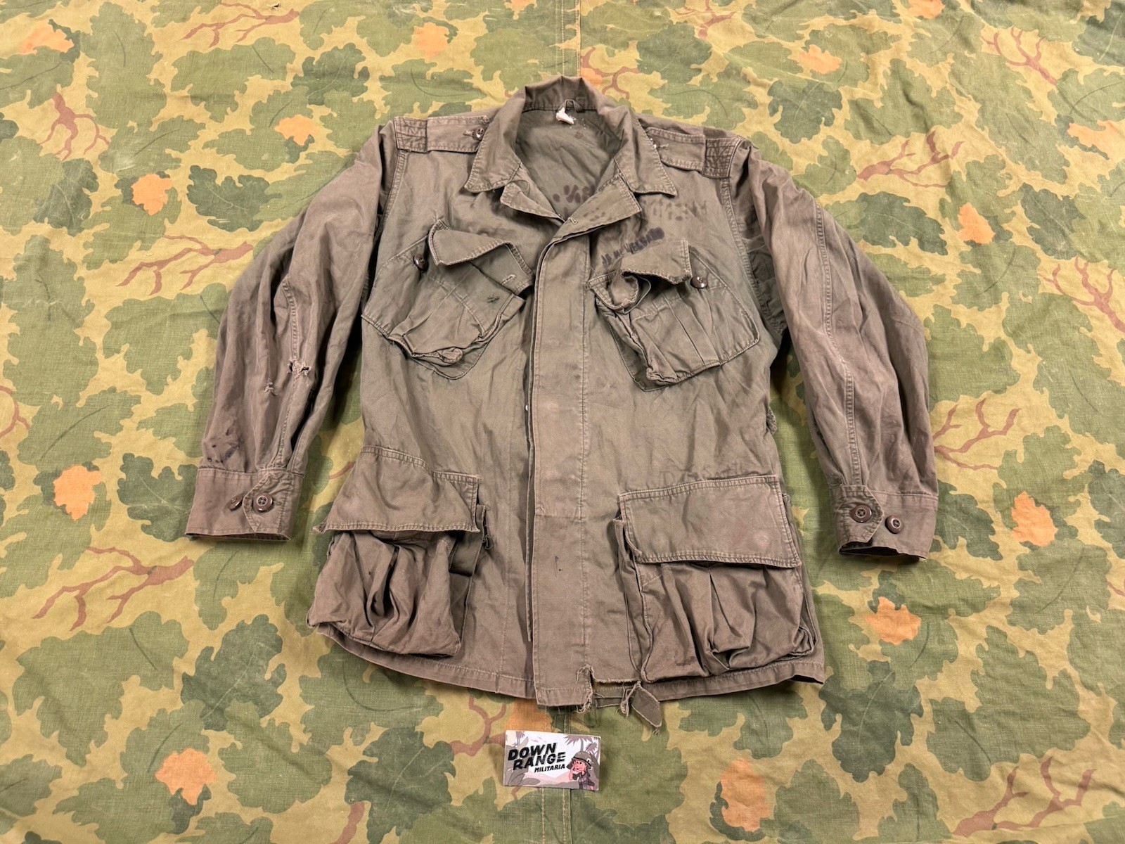 NAMED Vietnam War U.S. 2nd Pattern ,Jungle Fatigue Jacket , DSA 100 , Small NAMED Vietnam War U.S. 2nd Pattern ,Jungle Fatigue Jacket , DSA 100 , Small