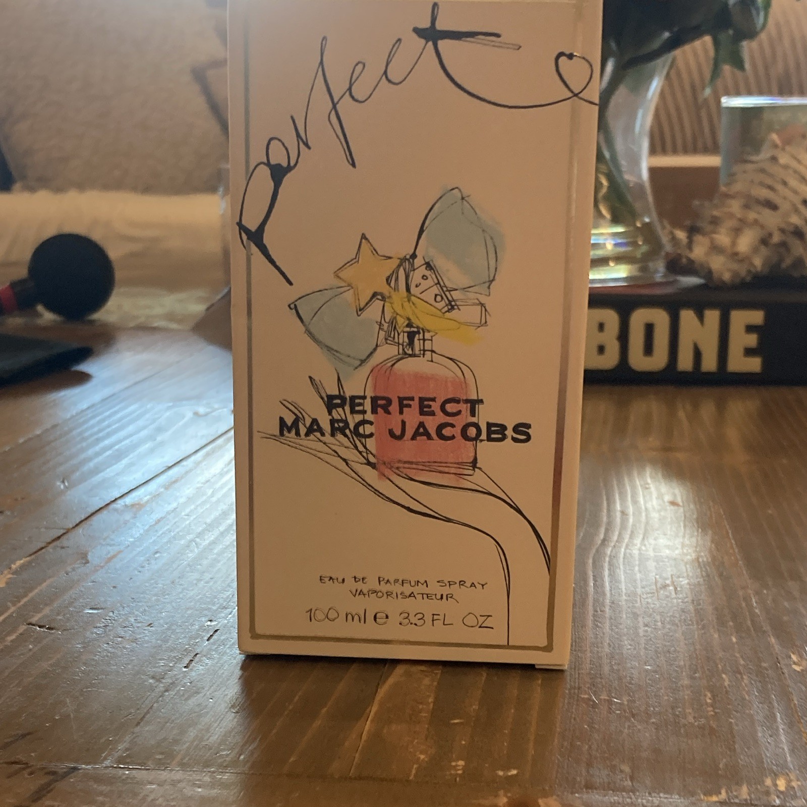 Marc Jacobs Perfect Eau de Parfum Spray 3.3 fl oz Regular Size Marc Jacobs Perfect Eau de Parfum Spray 3.3 fl oz Regular Size