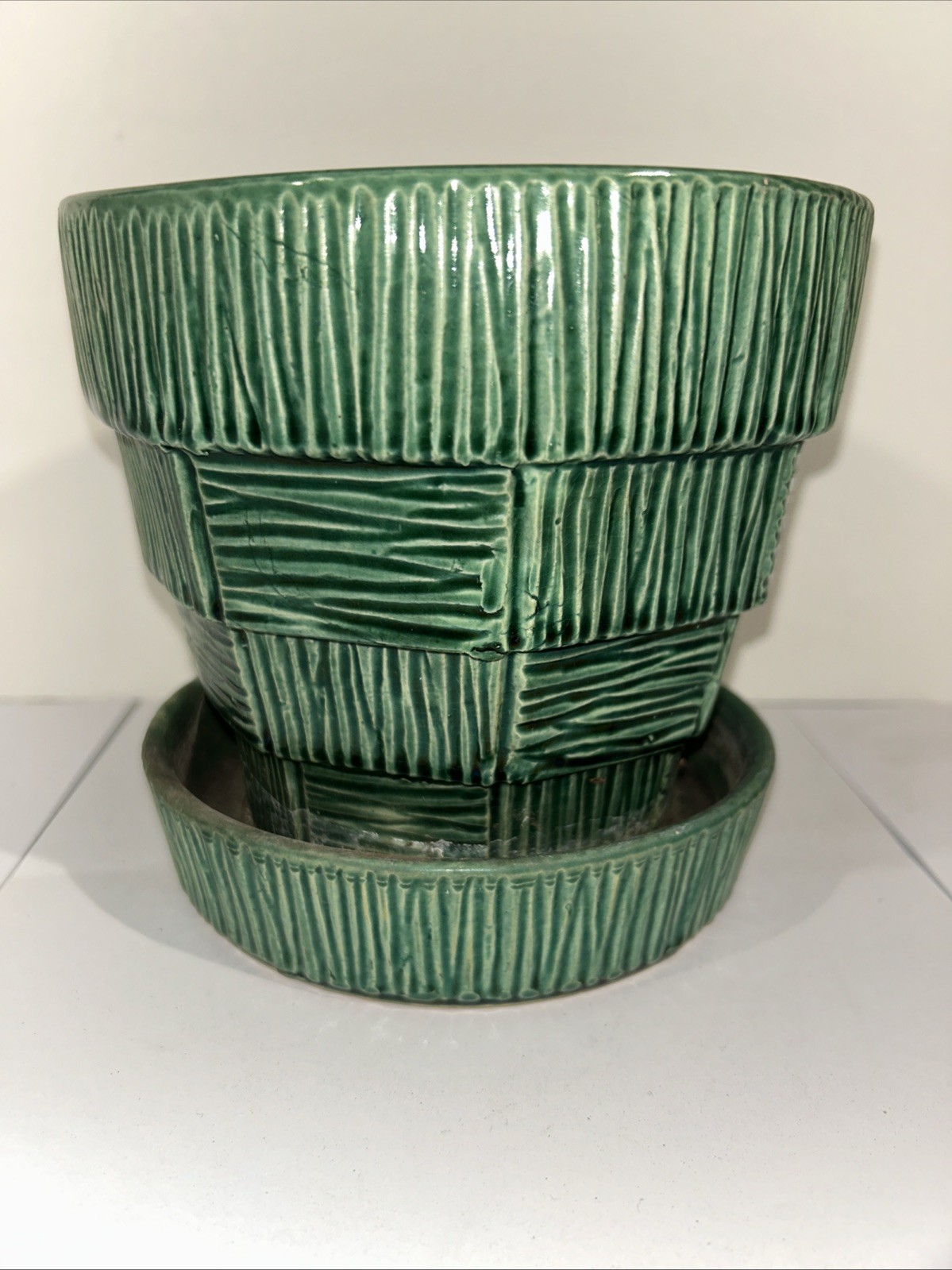 Vintage McCoy Green Basket Weave Flower Pot Planter Attached Saucer 5 1/2” Vintage McCoy Green Basket Weave Flower Pot Planter Attached Saucer 5 1/2”