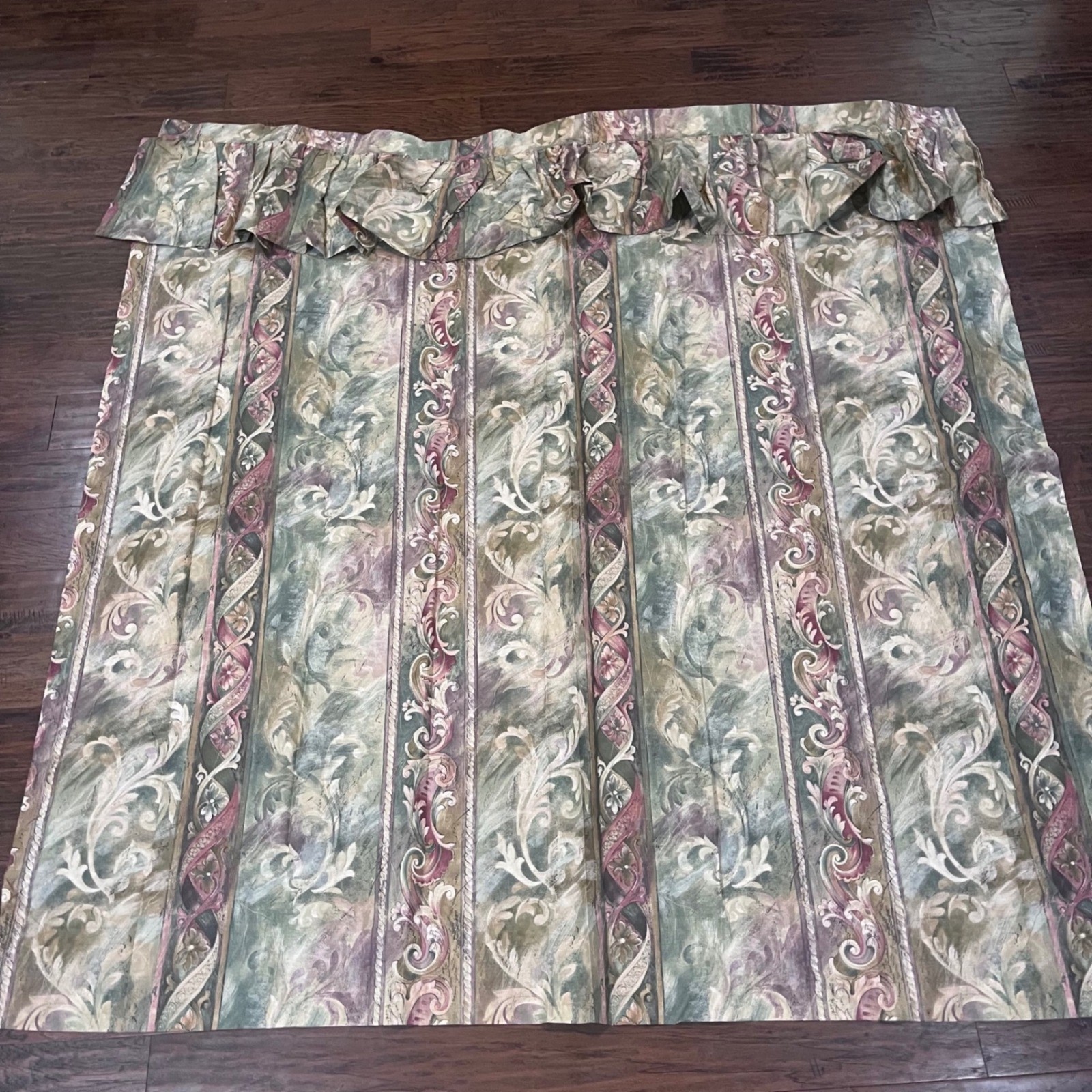 Vtg JCPenney Home Collection Floral Scroll Ruffle Shower Curtain Green Pink USA