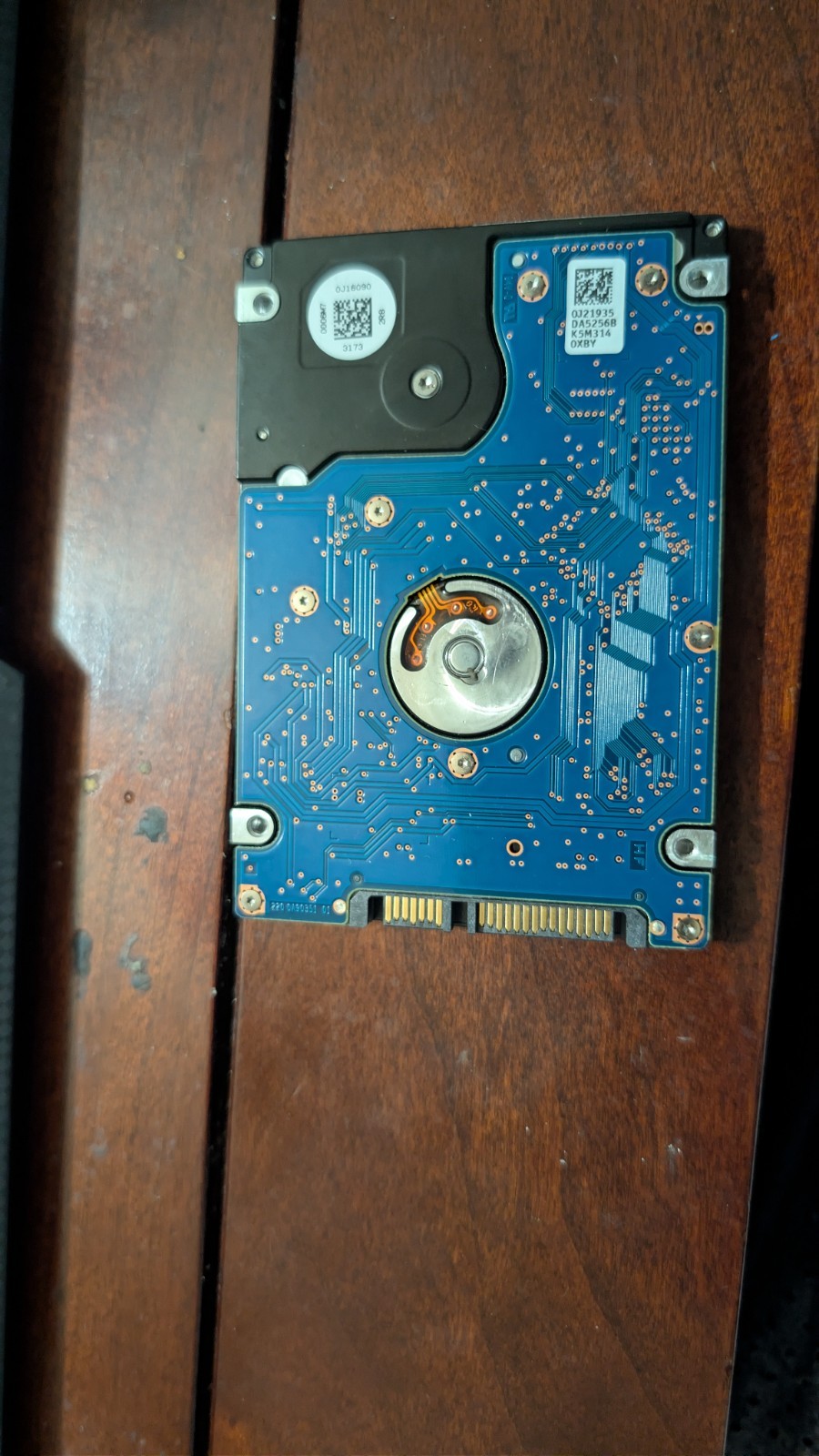 HGST internal disk hard drive Z5K500-320 320GB 5400RPM SATA III 2.5 HGST internal disk hard drive Z5K500-320 320GB 5400RPM SATA III 2.5