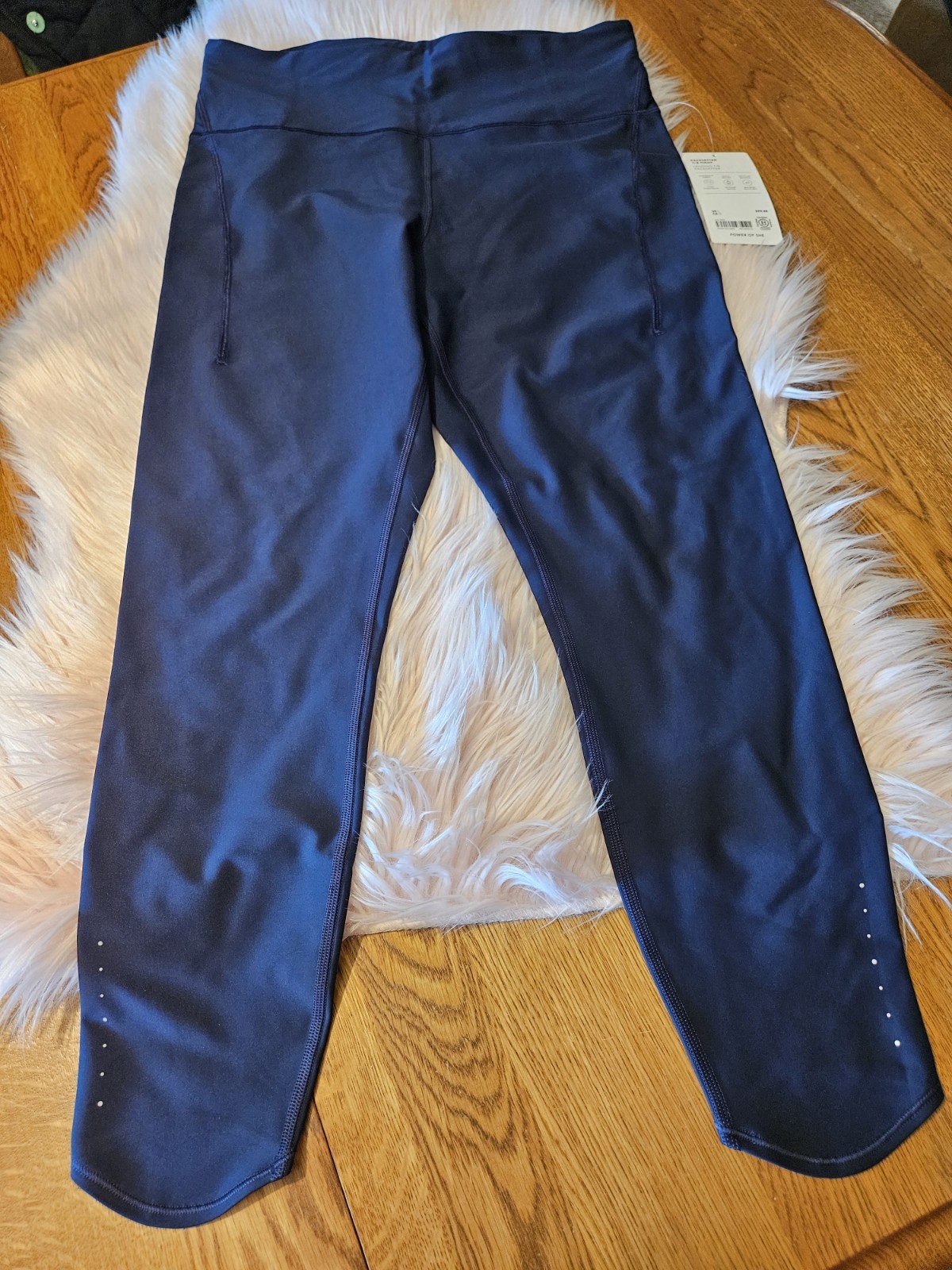 Athleta Power of She Pacesetter Legging NWT Blue Large. AE