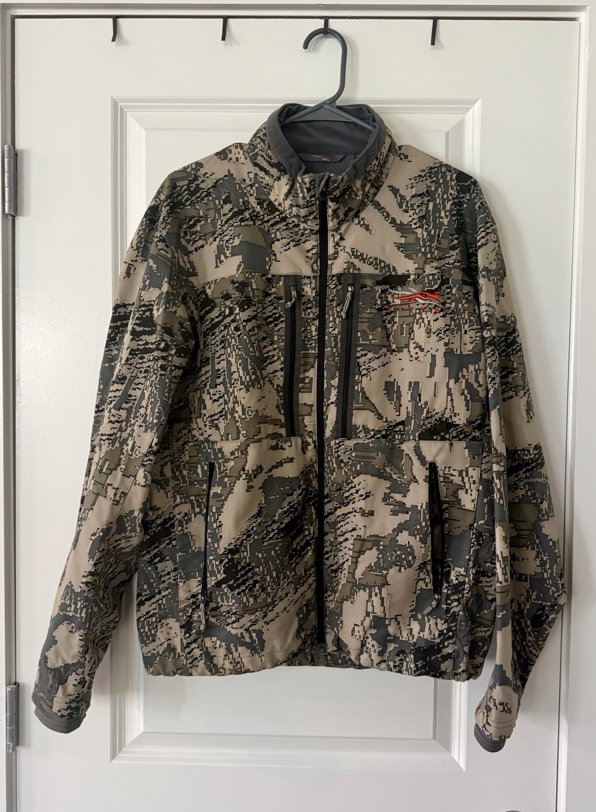Sitka Hunting Jacket | Digital Camo | Breathable & Storage | Fully Adjustable Sitka Hunting Jacket | Digital Camo | Breathable & Storage | Fully Adjustable