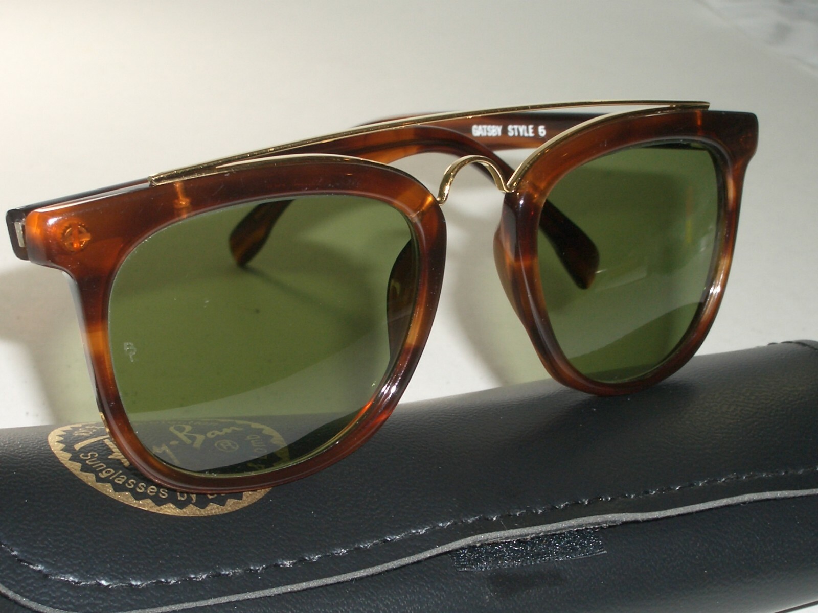 VINTAGE B&L RAY BAN W0937 TORTOISE RB3 TRU GREEN GATSBY SUNGLASSES w/CASE NrMINT VINTAGE B&L RAY BAN W0937 TORTOISE RB3 TRU GREEN GATSBY SUNGLASSES w/CASE NrMINT