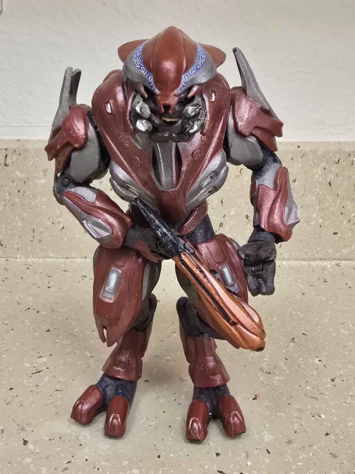 2012 McFarlane Toys Halo Reach - Elite Zealot - Series 6 Action Figure w/ Weapon 2012 McFarlane Toys Halo Reach - Elite Zealot - Series 6 Action Figure w/ Weapon