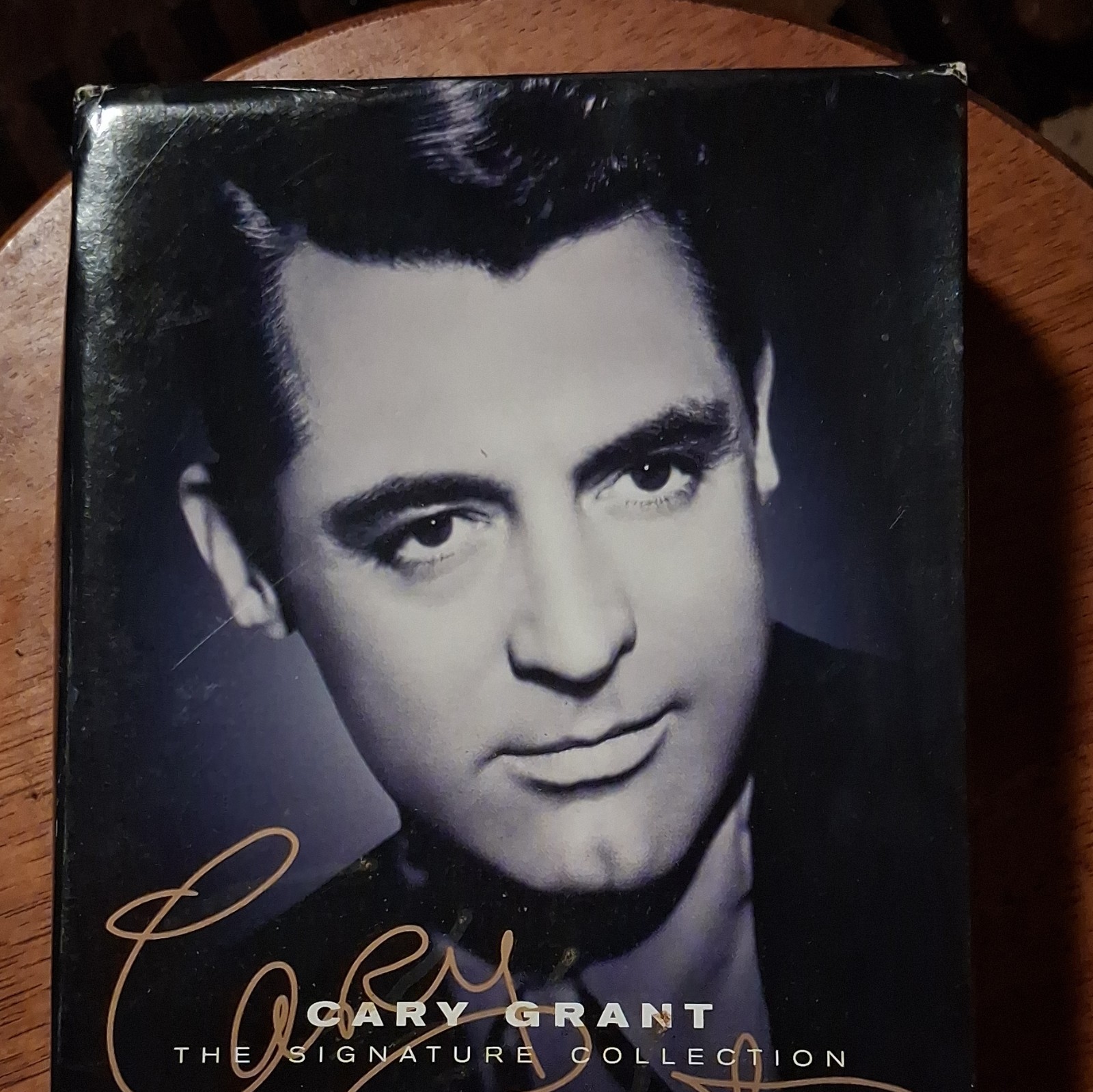 Cary Grant: the Signature Collection (DVD) Cary Grant: the Signature Collection (DVD)