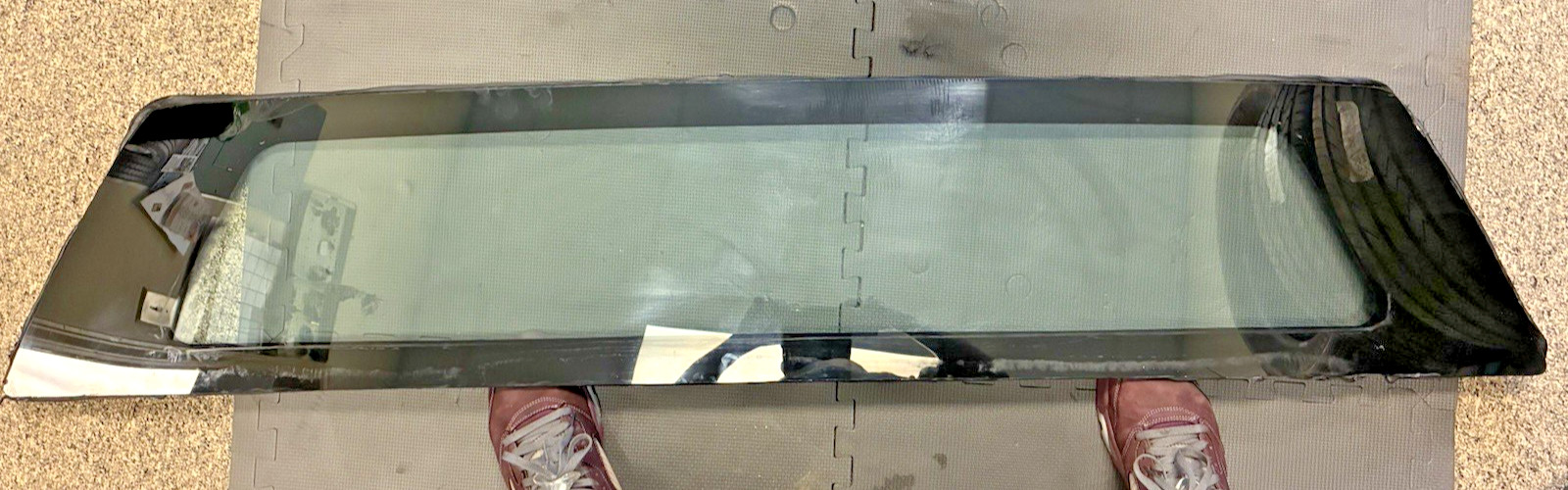 1980-92 Fleetwood Brougham Deville Rear Windshield Glass 1980-92 Fleetwood Brougham Deville Rear Windshield Glass