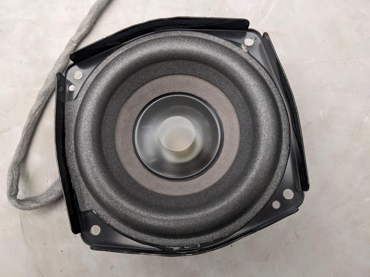 OEM 2014-2016 Silverado Sierra Yukon Bose Subwoofer Speaker Bass 22818981 OEM 2014-2016 Silverado Sierra Yukon Bose Subwoofer Speaker Bass 22818981