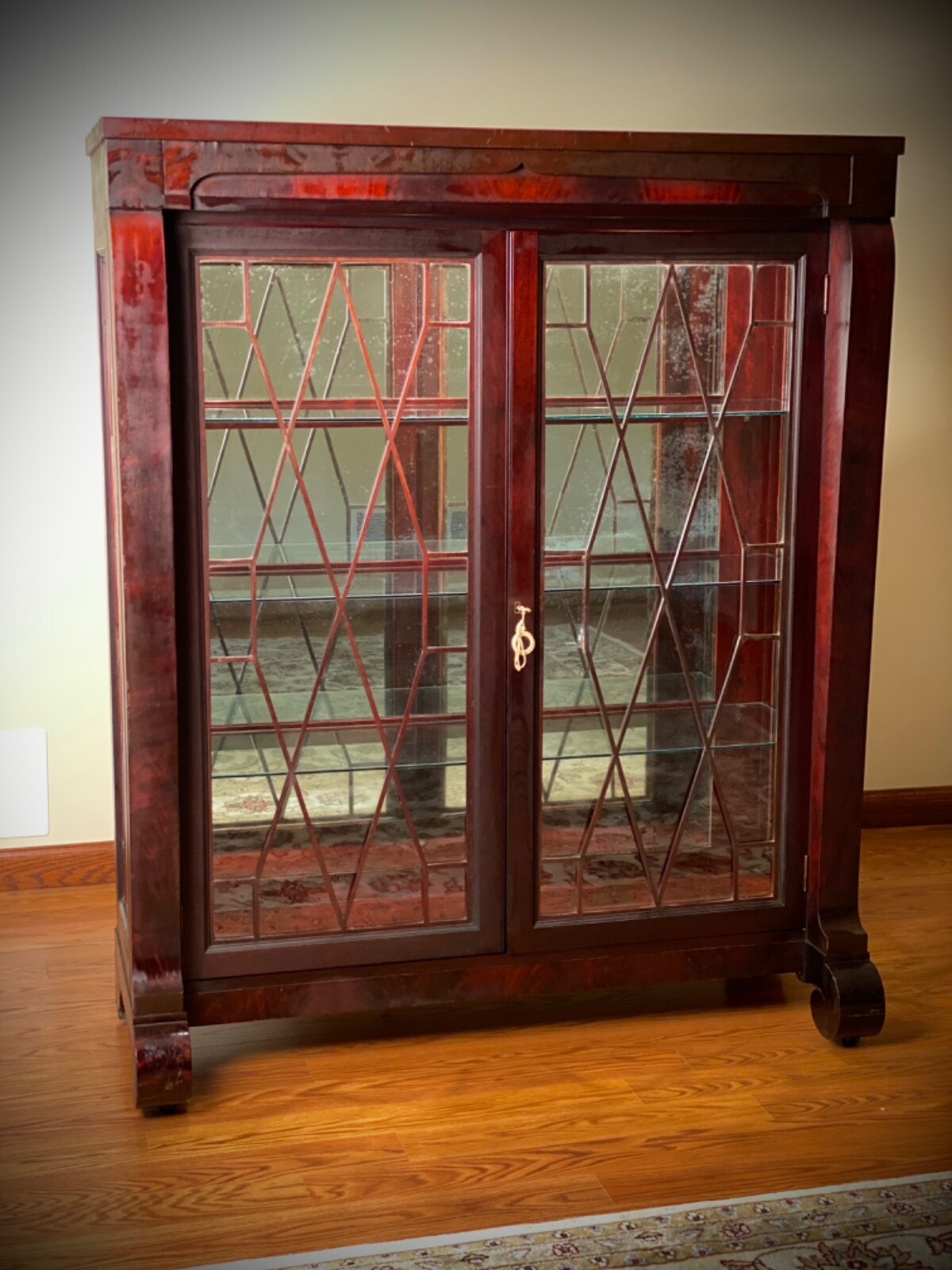 Dauler, Close & Johns Display Curio Cabinet
