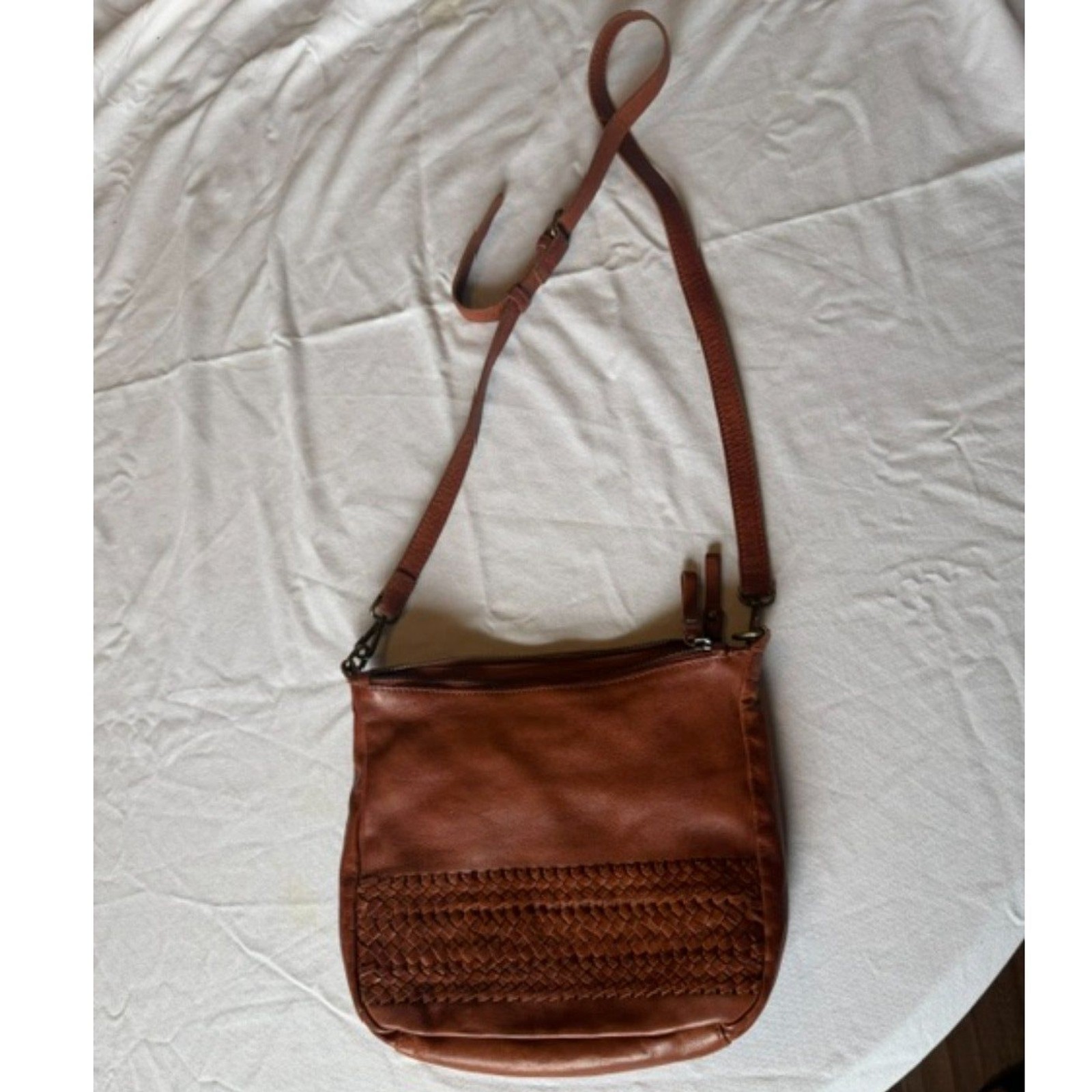 Vilenca Holland Brown Leather Crossbody Vilenca Holland Brown Leather Crossbody