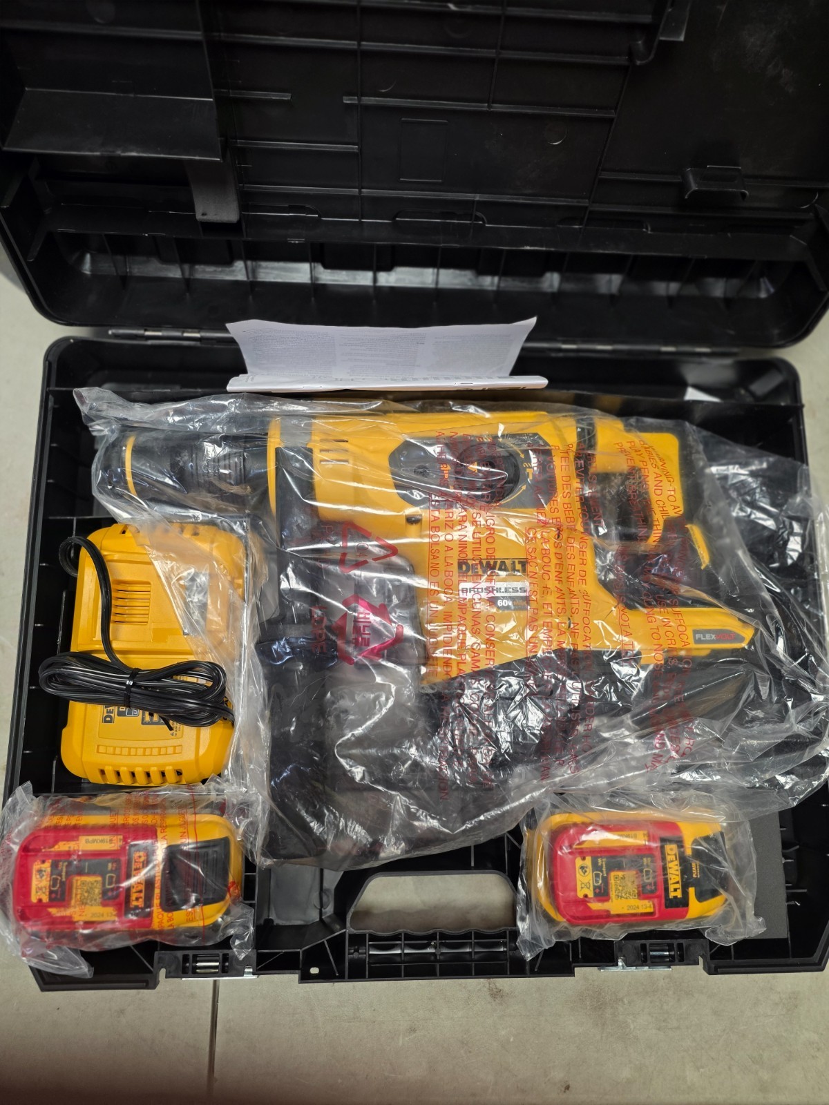 DeWalt DCH481X2 60V Max FlexVolt SDS Max Rotary Hammer Complete DeWalt DCH481X2 60V Max FlexVolt SDS Max Rotary Hammer Complete
