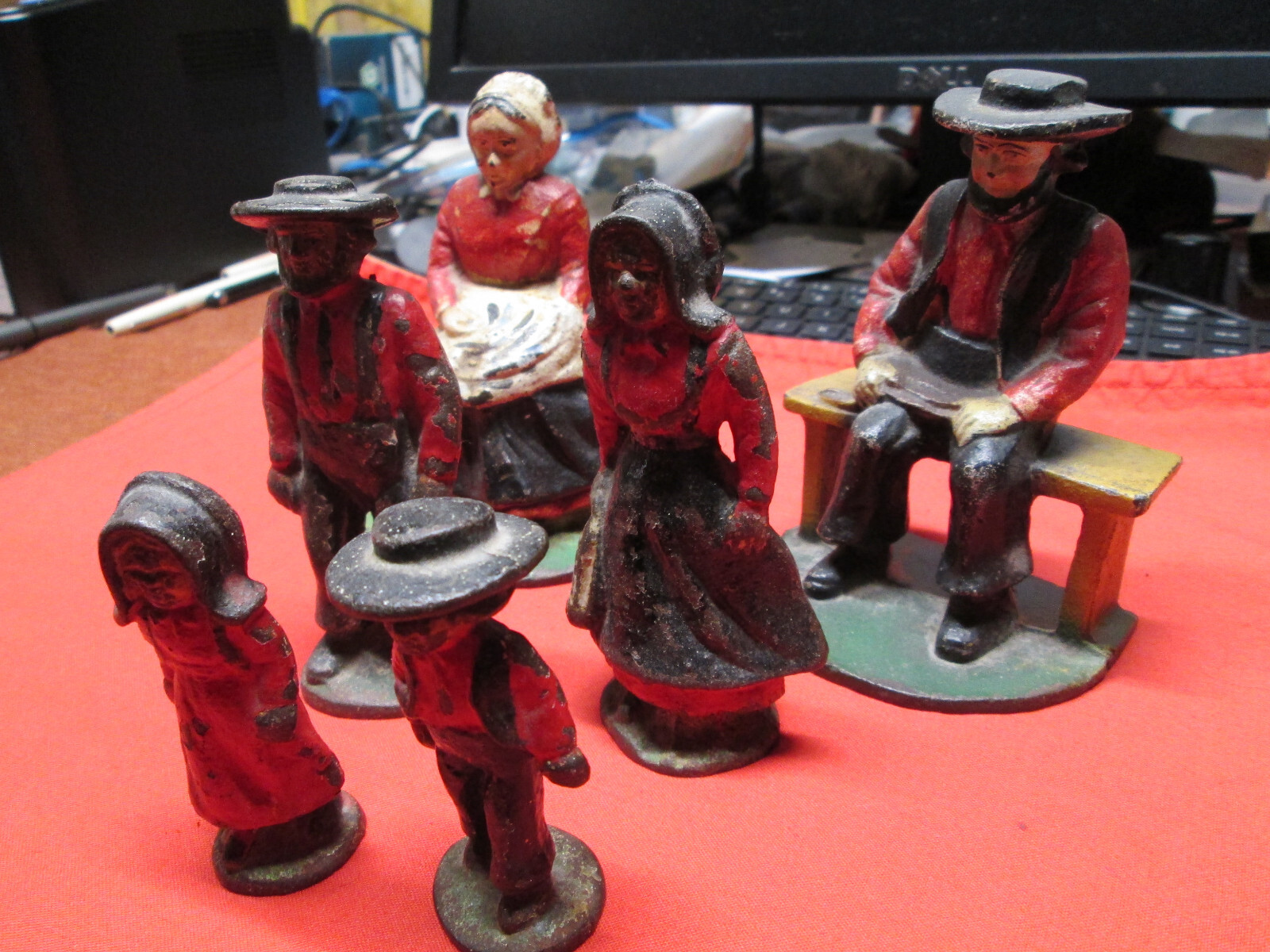 ANTIQUE CAST IRON AMISH FAMILY, COMPLETE SET OF 6 (NOT A REPRODUCTION) ORIGINAL