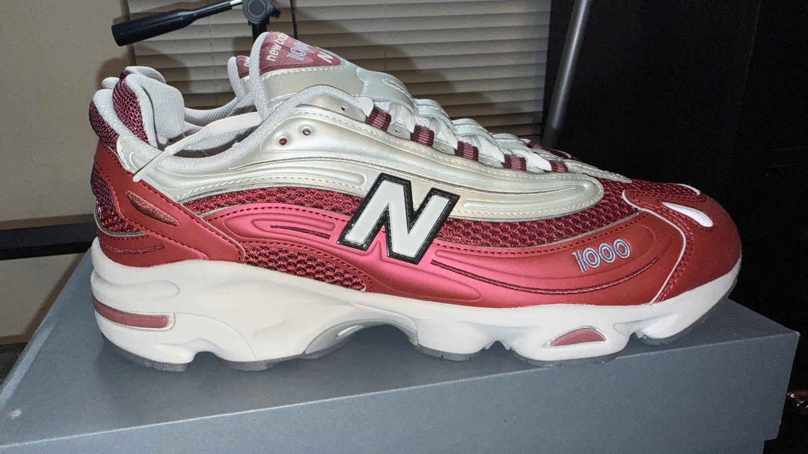 New Balance 1000 m1000q red white sneakers New Balance 1000 m1000q red white sneakers