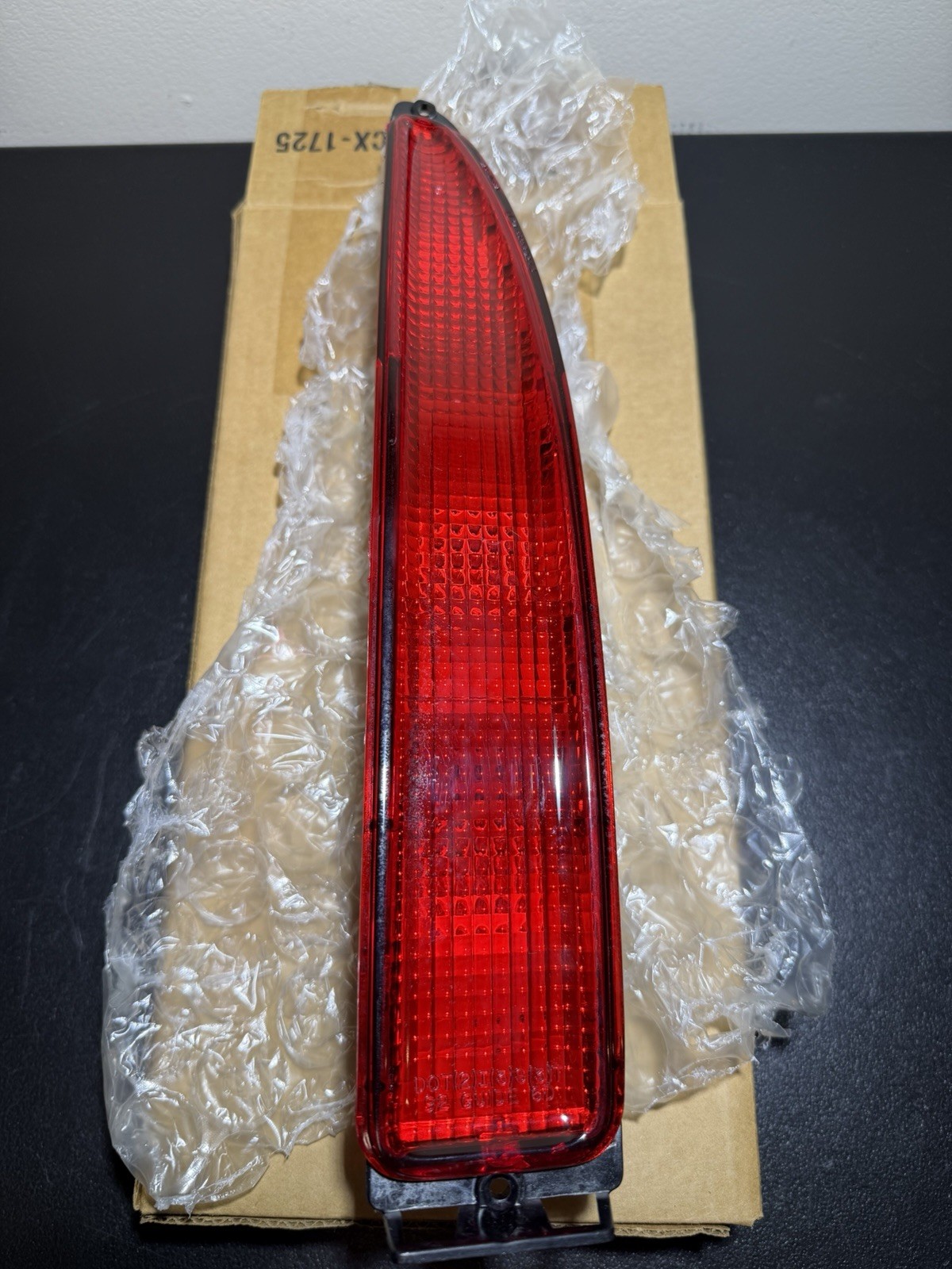 NOS Genuine GM Rear Lamp ASM Right Side For 93~96 Cadillac Fleetwood Brougham NOS Genuine GM Rear Lamp ASM Right Side For 93~96 Cadillac Fleetwood Brougham