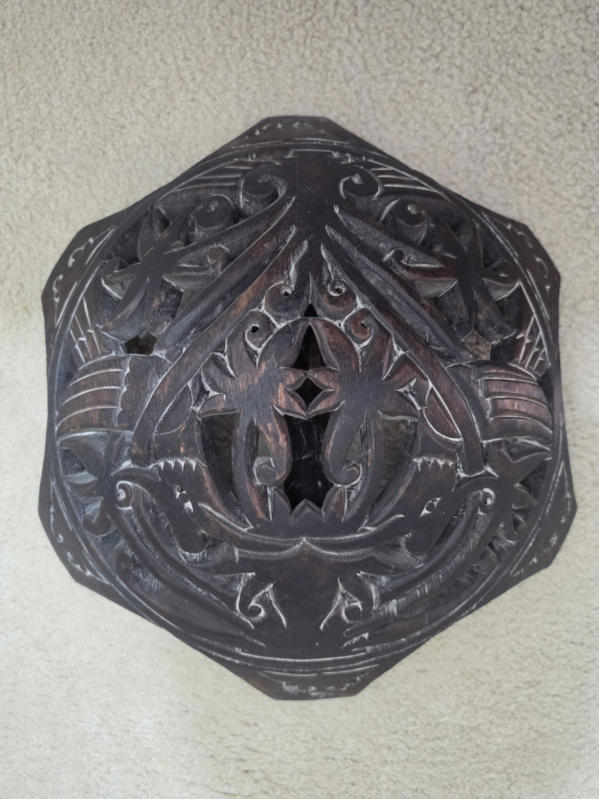 Dayak headhunter's Ceremonial Warrior Shield Dayak headhunter's Ceremonial Warrior Shield