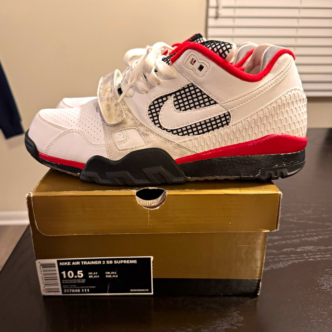 Supreme Nike Air Trainer 2 SB White Fire Red 2007 Size 10.5 worn once 317646-111 Supreme Nike Air Trainer 2 SB White Fire Red 2007 Size 10.5 worn once 317646-111