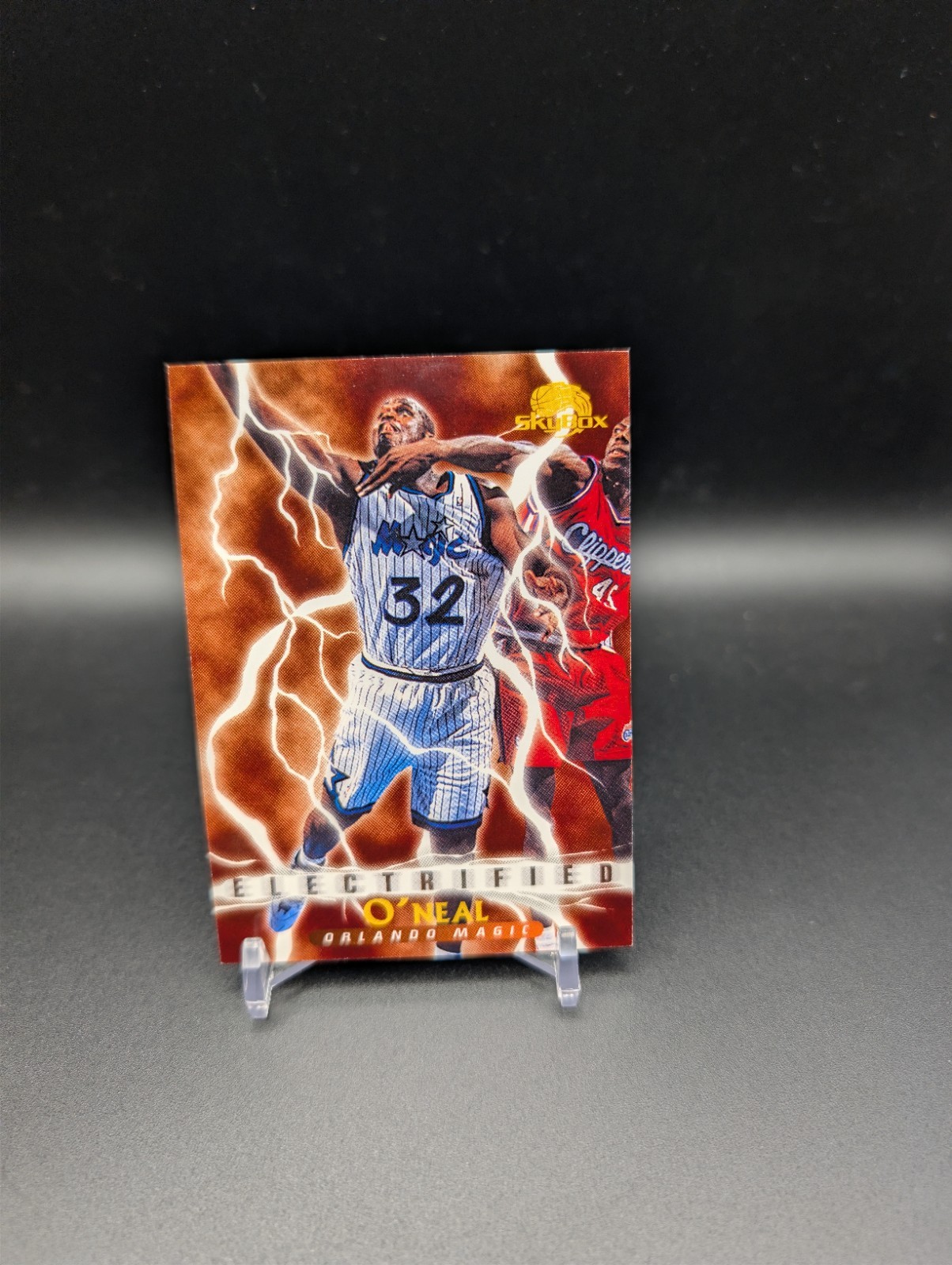 1995-96 Skybox Premium - Electrified Shaquille O\'Neal #293