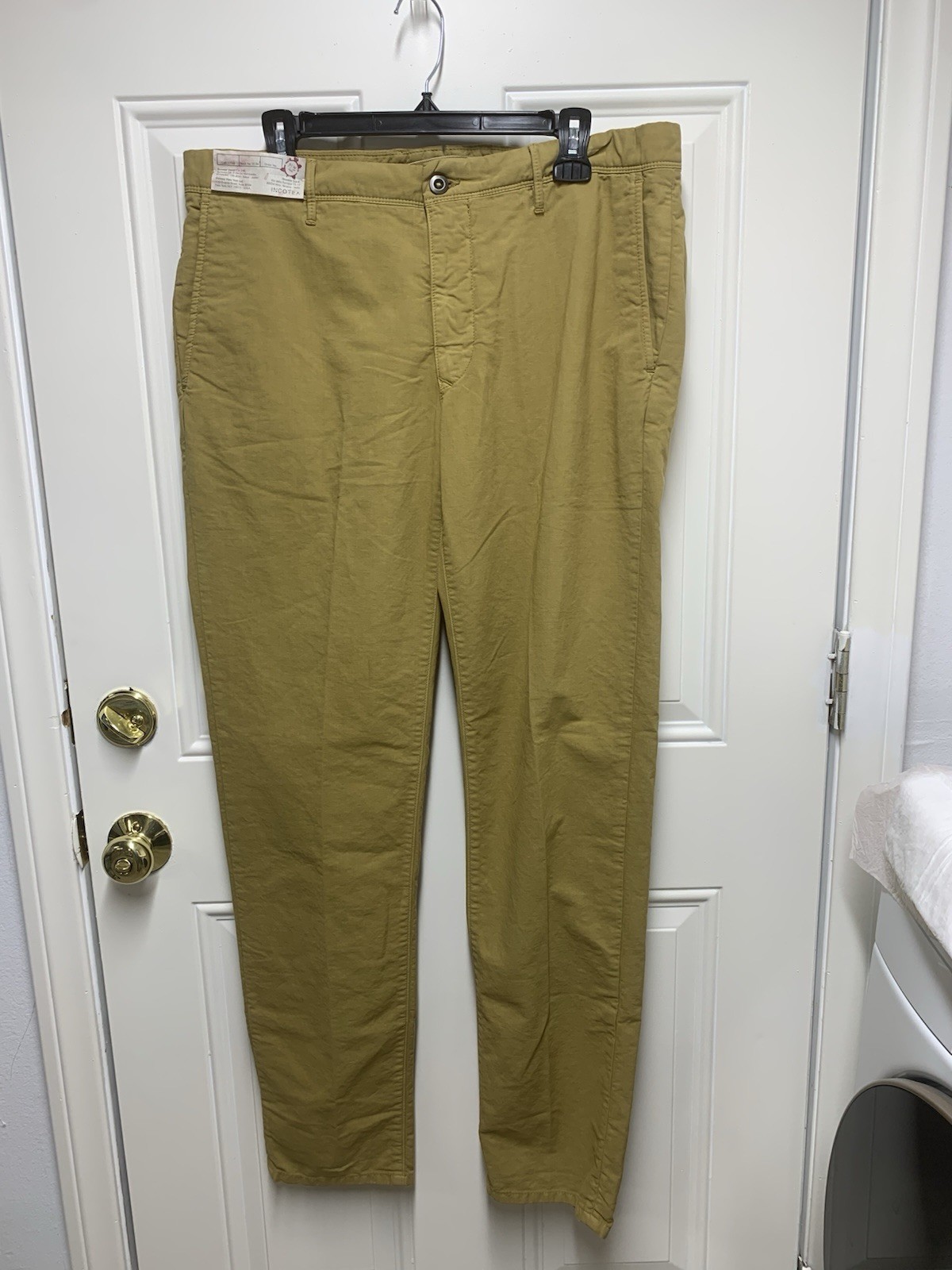 NWT Incotex Casual Pants / Chinos Regular Fit Pattern 39 Olive Color 36 x 33 NWT Incotex Casual Pants / Chinos Regular Fit Pattern 39 Olive Color 36 x 33