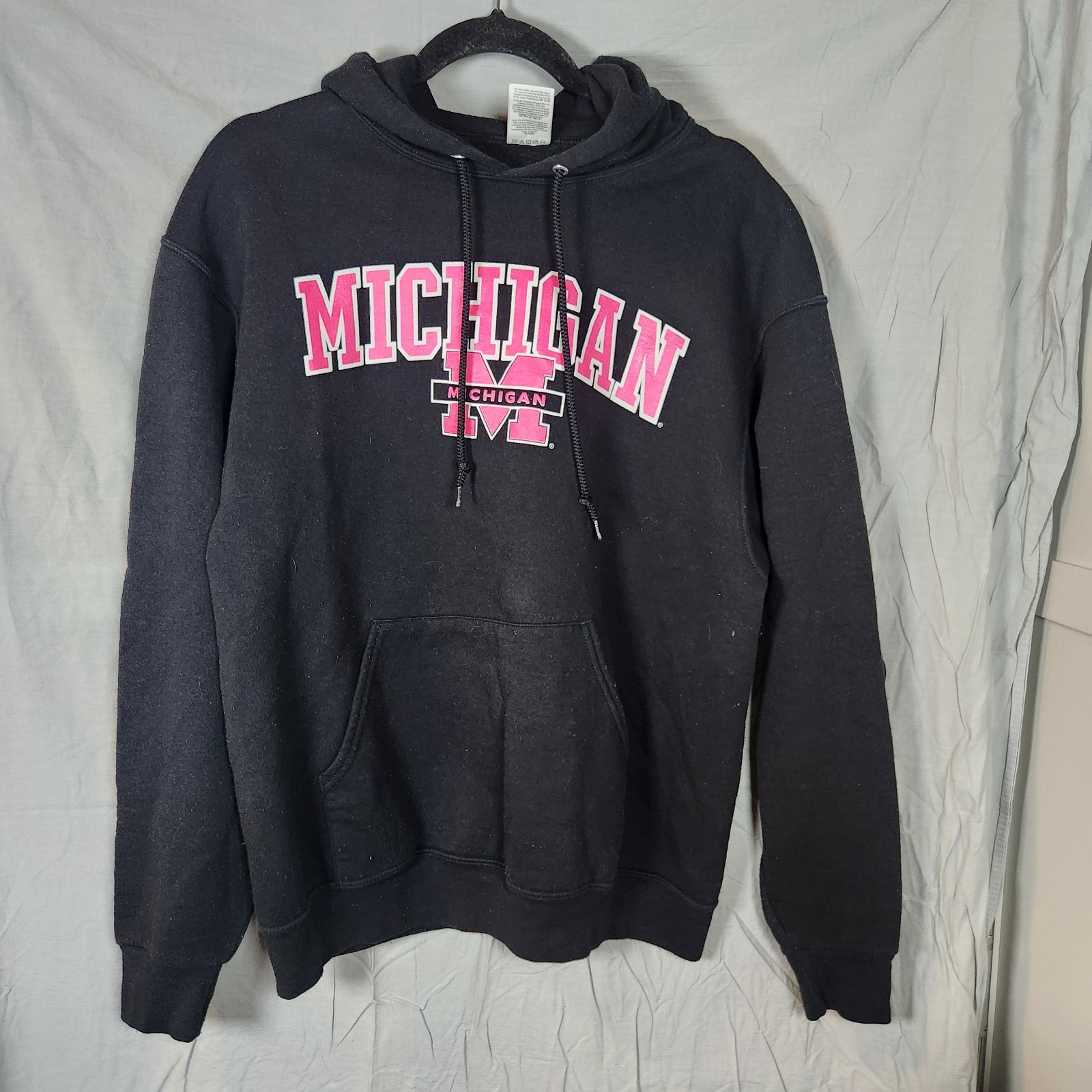 Vintage Michigan Wolverines Hoodie Black& Hot Pink Unisex Size L 