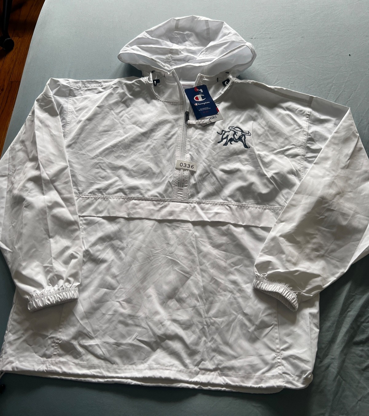 NWT Champion Utah State Packable Hooded Windbreaker Jacket White Large NWT Champion Utah State Packable Hooded Windbreaker Jacket White Large