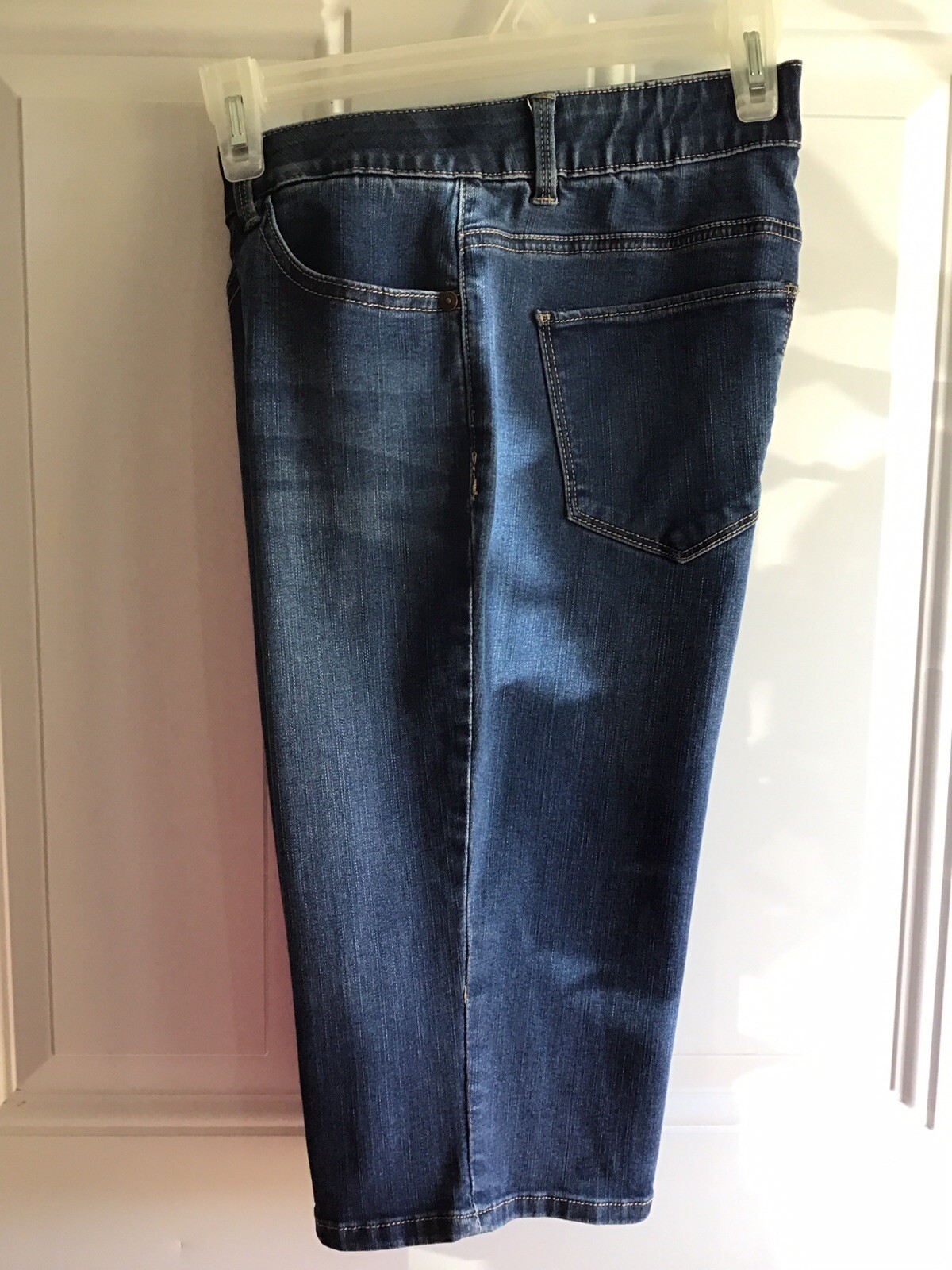 Recreation Women’s SZ. 6 Blue Denim Burmuda Shorts W30X14”.