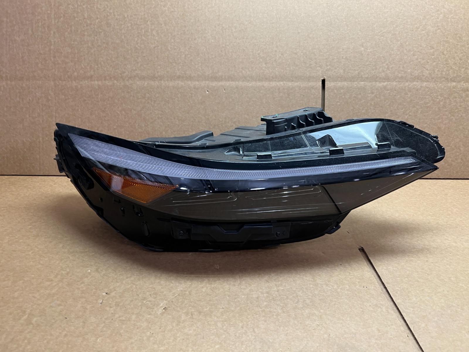 OEM 2024-2026 HYUNDAI ELANTRA LED HEADLIGHT PROJECTOR STYLE RIGHT RH