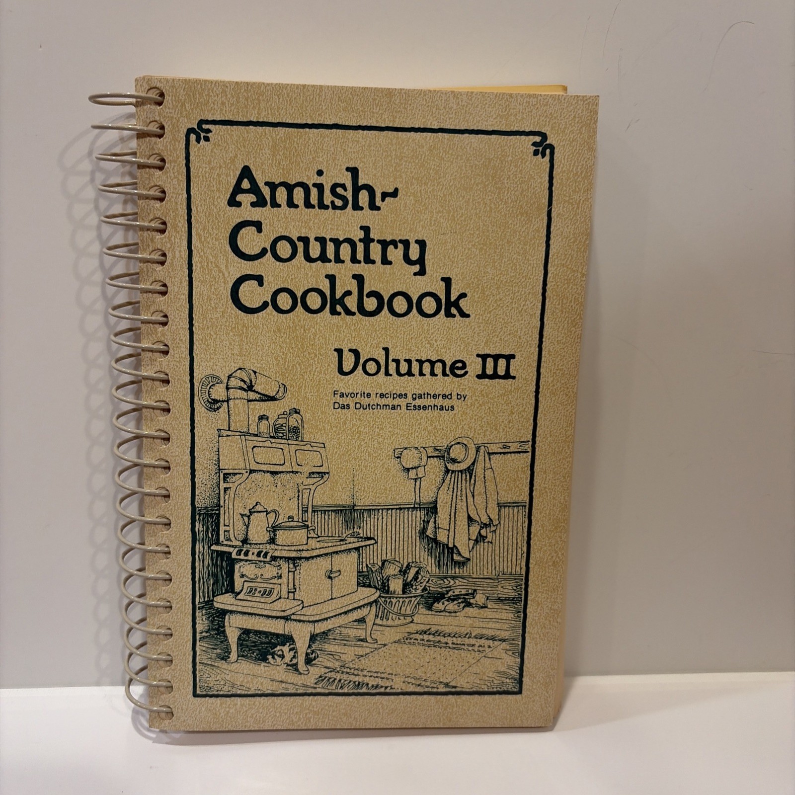 1993 Vintage Amish Country Cookbook Volume III by Das Dutchman Essenhaus 1993 Vintage Amish Country Cookbook Volume III by Das Dutchman Essenhaus