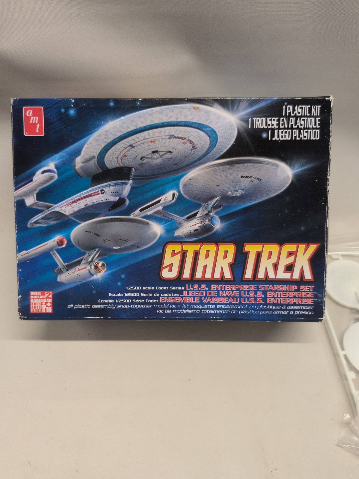 AMT Star Trek U.S.S Enterprise Starship Set 1:2500 AMT660L Open Box Sealed Parts