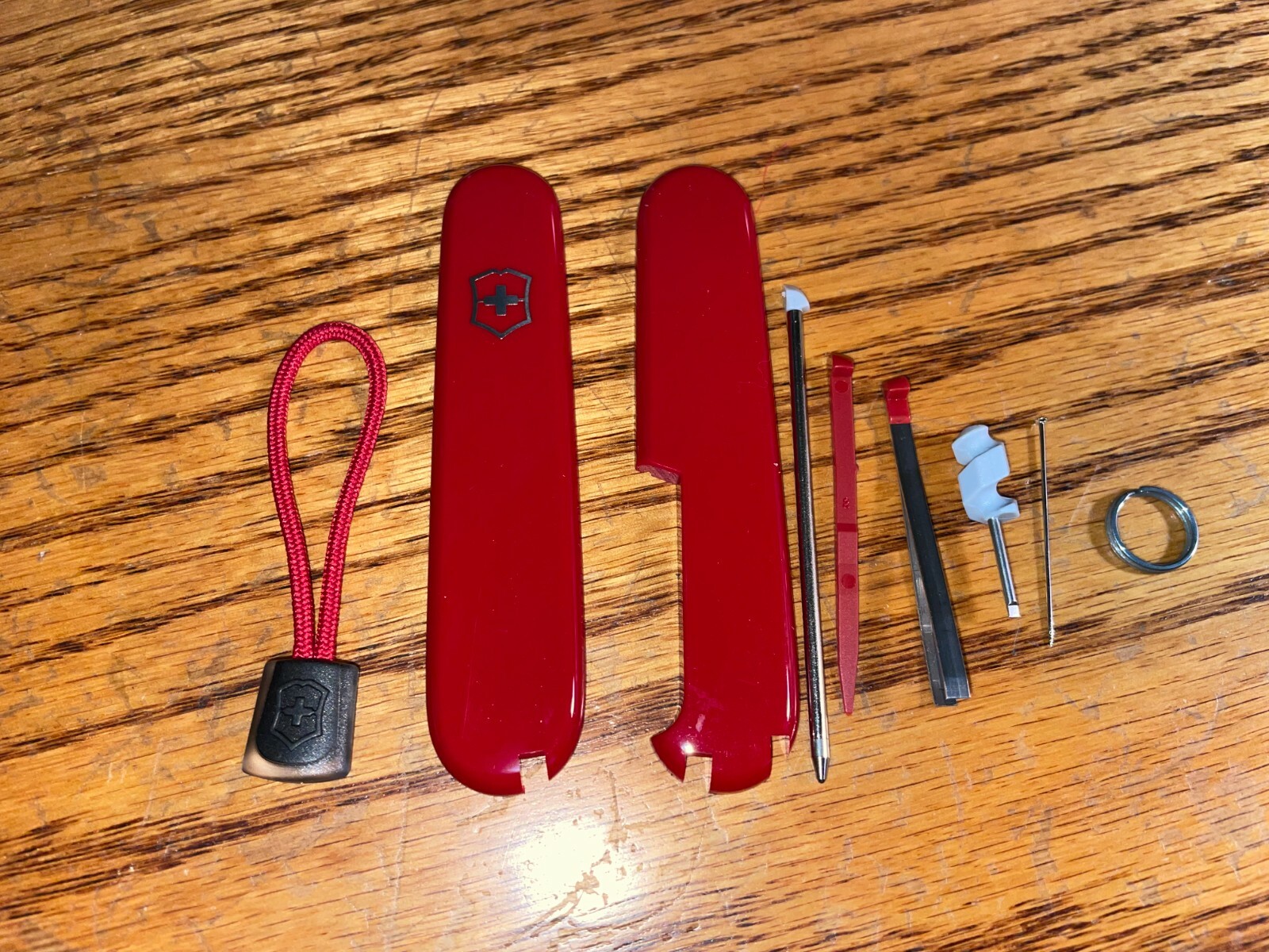New Victorinox 91mm PLUS HANDLE / SCALE KIT 9 Piece Regular Red #4 New Victorinox 91mm PLUS HANDLE / SCALE KIT 9 Piece Regular Red #4