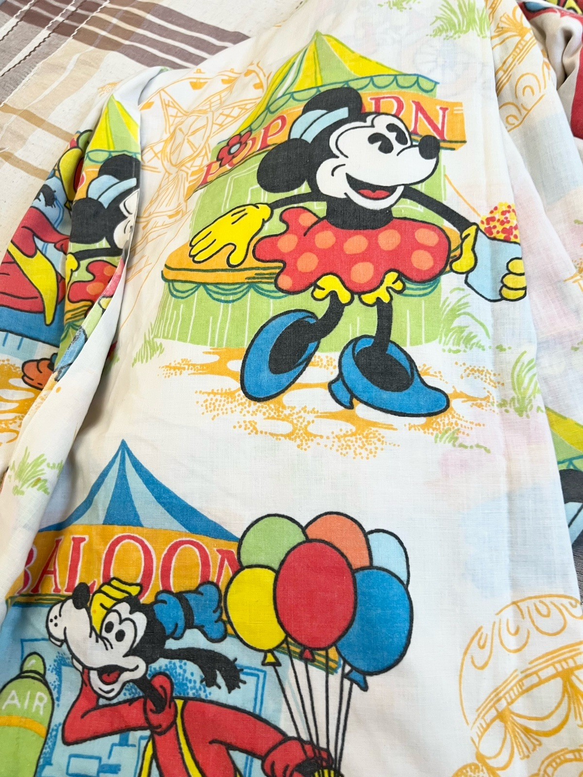 Vintage Walt Disney Mickey Mouse At The Fair Carnival Twin Set Flat And Fitted Vintage Walt Disney Mickey Mouse At The Fair Carnival Twin Set Flat And Fitted