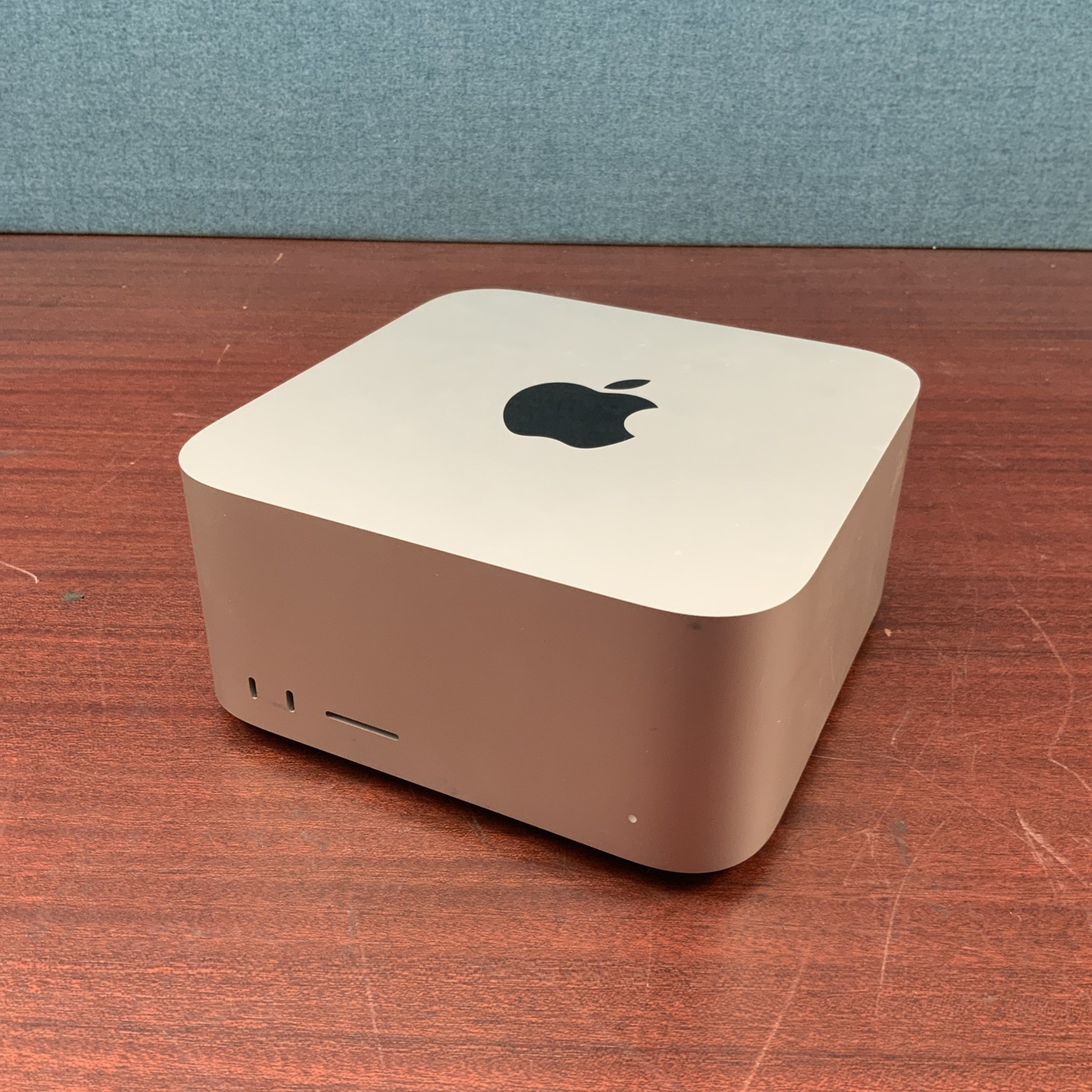 Apple Mac Studio - 2022 Apple M1 Max CPU 64 GB RAM 1 TB SSD *USED*