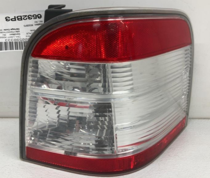 2008-2009 Ford Taurus X Passenger Right Tail Light Used 2008-2009 Ford Taurus X Passenger Right Tail Light Used