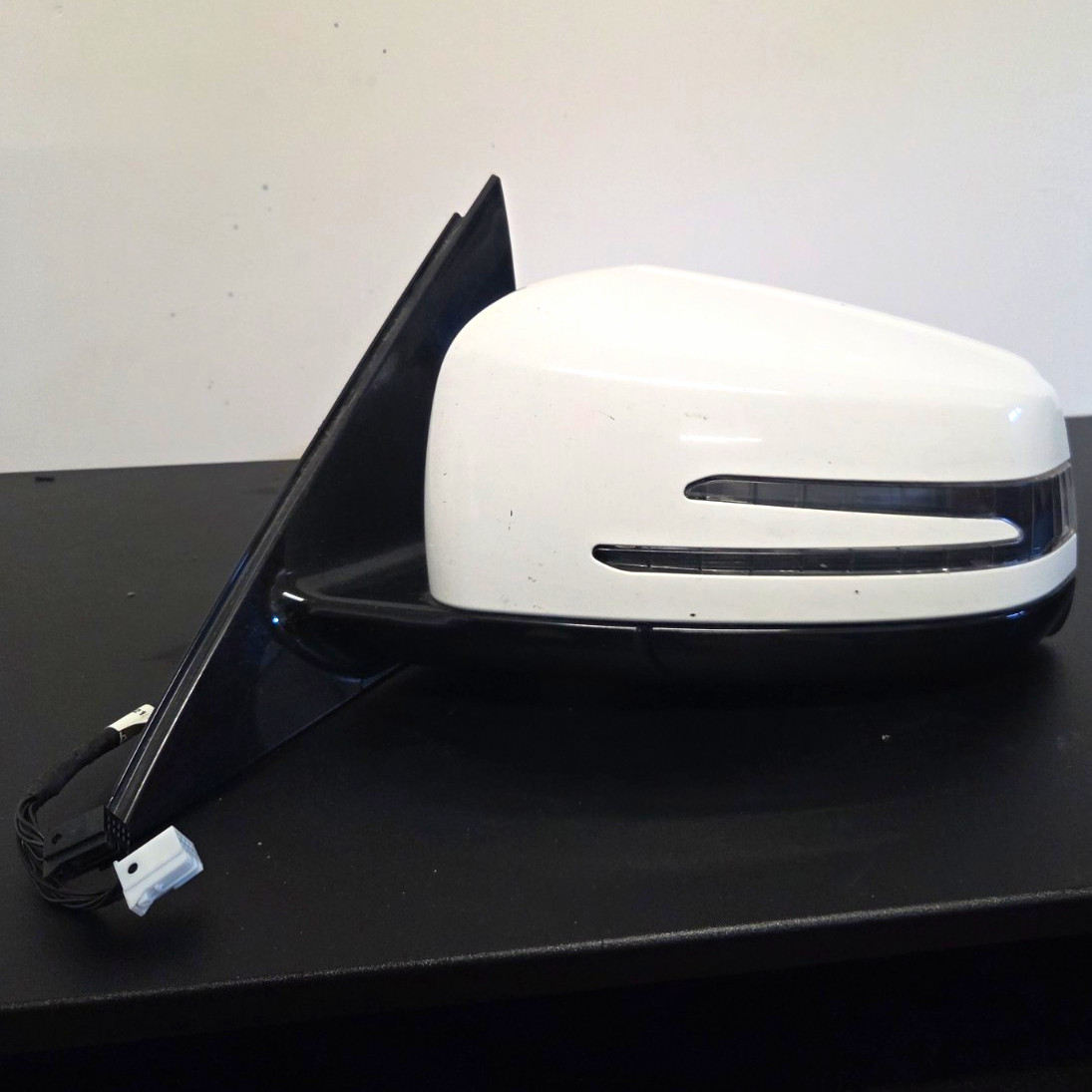 2010-2014 Mercedes E350 E550 LH Driver's Side Mirror White