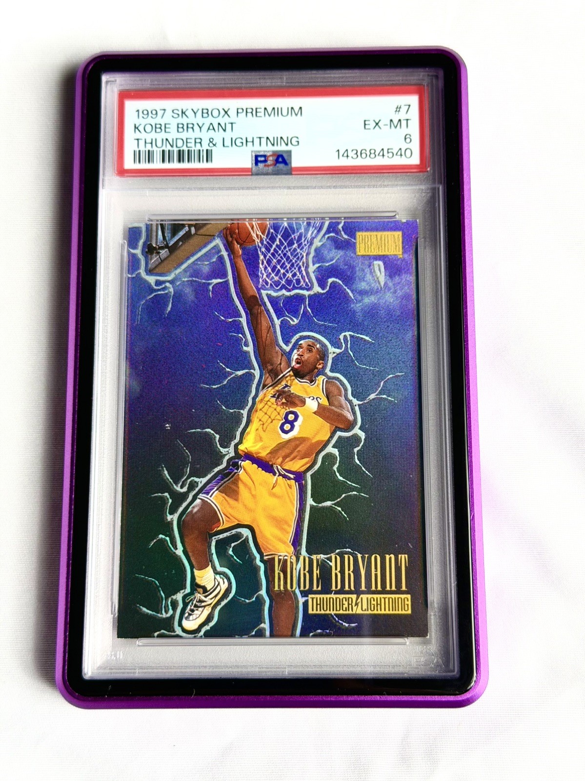 1997-98 Skybox Premium Thunder & Lightning | Kobe Bryant | #7TL | PSA 6