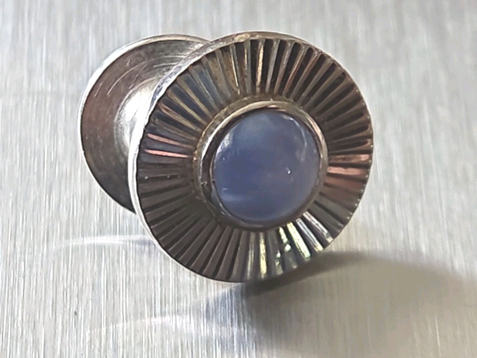 Single Vintage 14K Gold Blue Cabochon Cufflink Marked 14K 4.2g