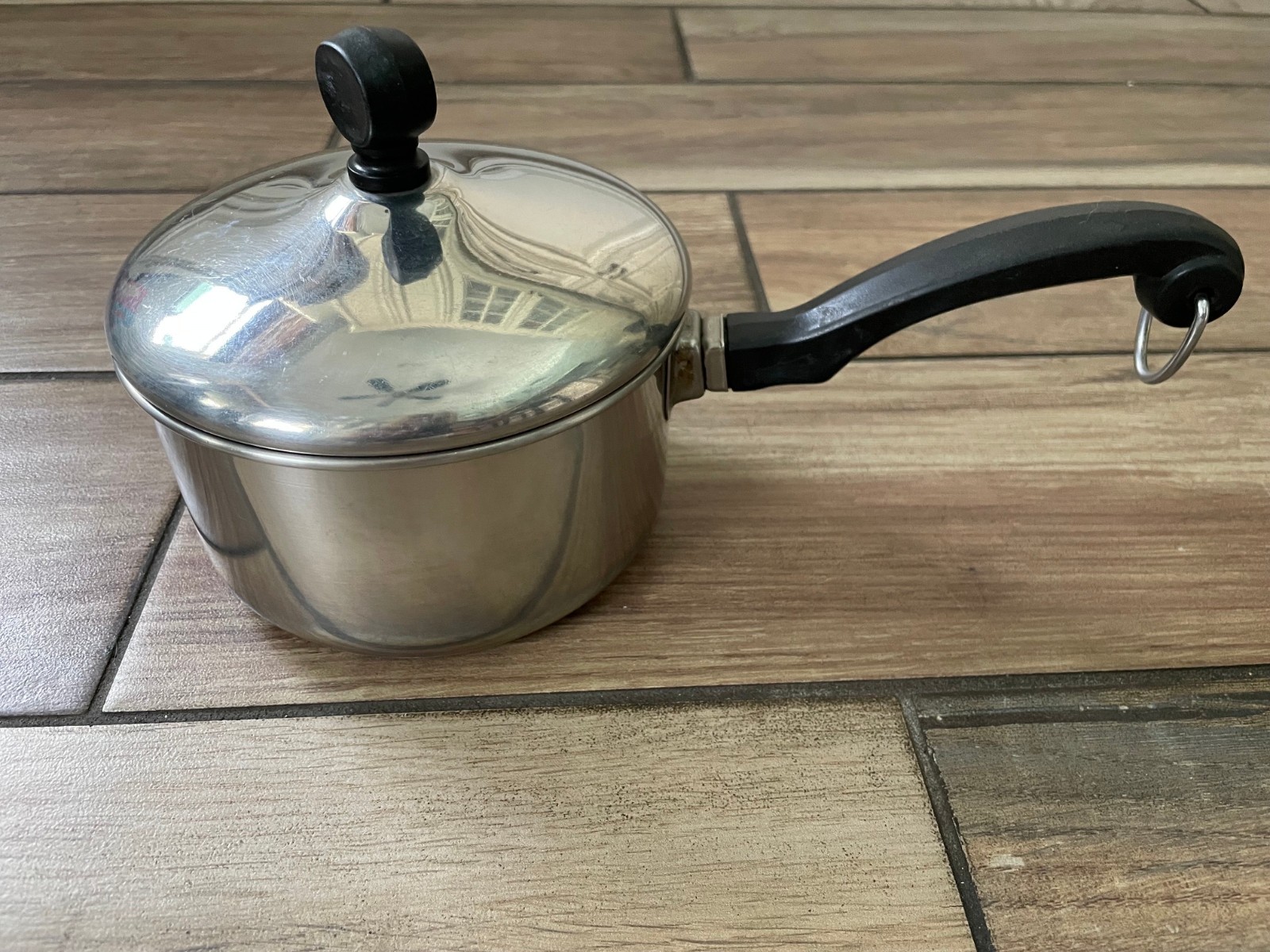 Farberware Aluminum Clad 1 Qt Pot Sauce Pan With Lid Made In USA Bronx NY. Vtg Farberware Aluminum Clad 1 Qt Pot Sauce Pan With Lid Made In USA Bronx NY. Vtg