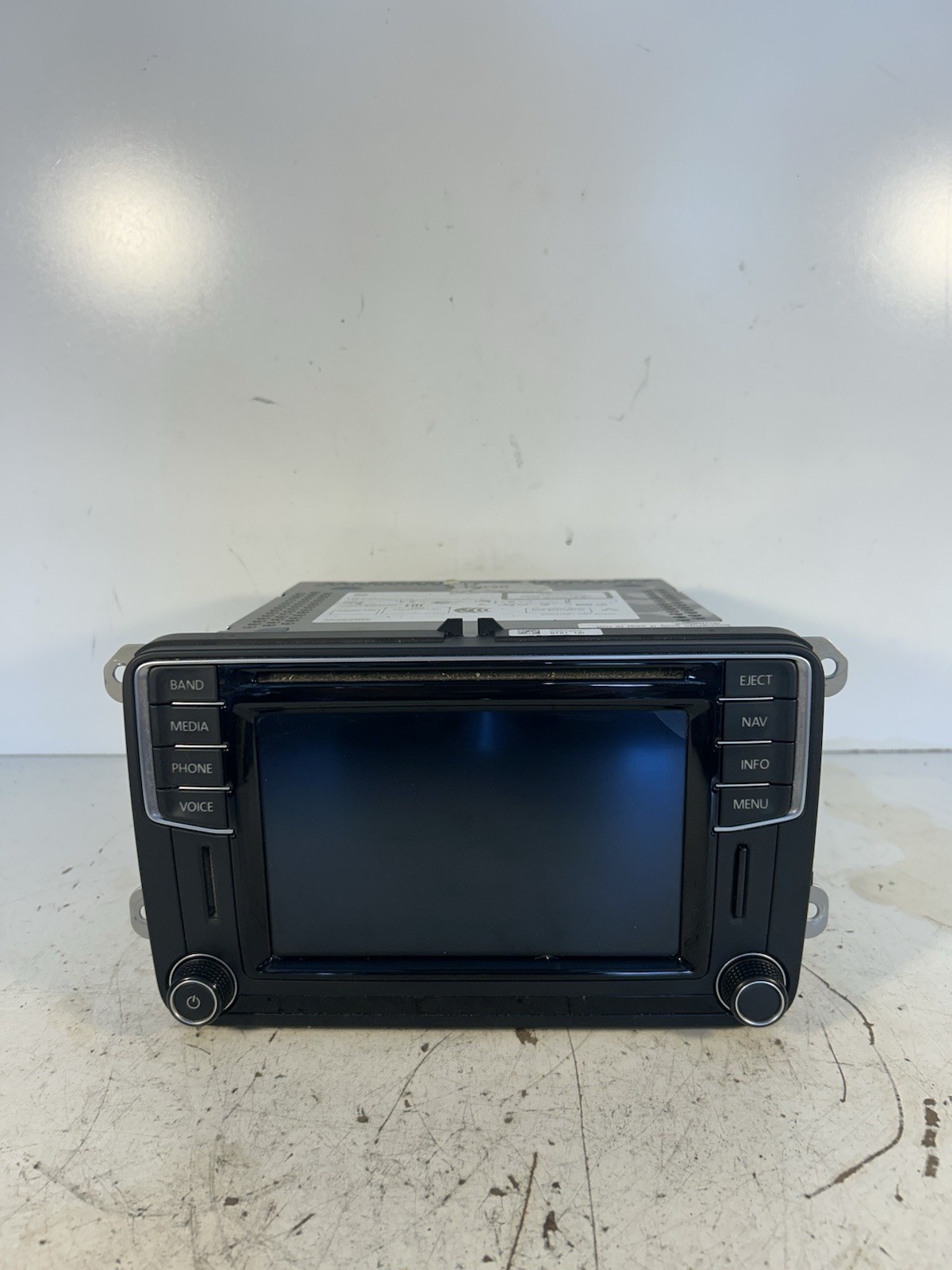 2016-2019 VW Jetta Passat Golf Tiguan Radio Display Navigation OEM 5C0 035 684