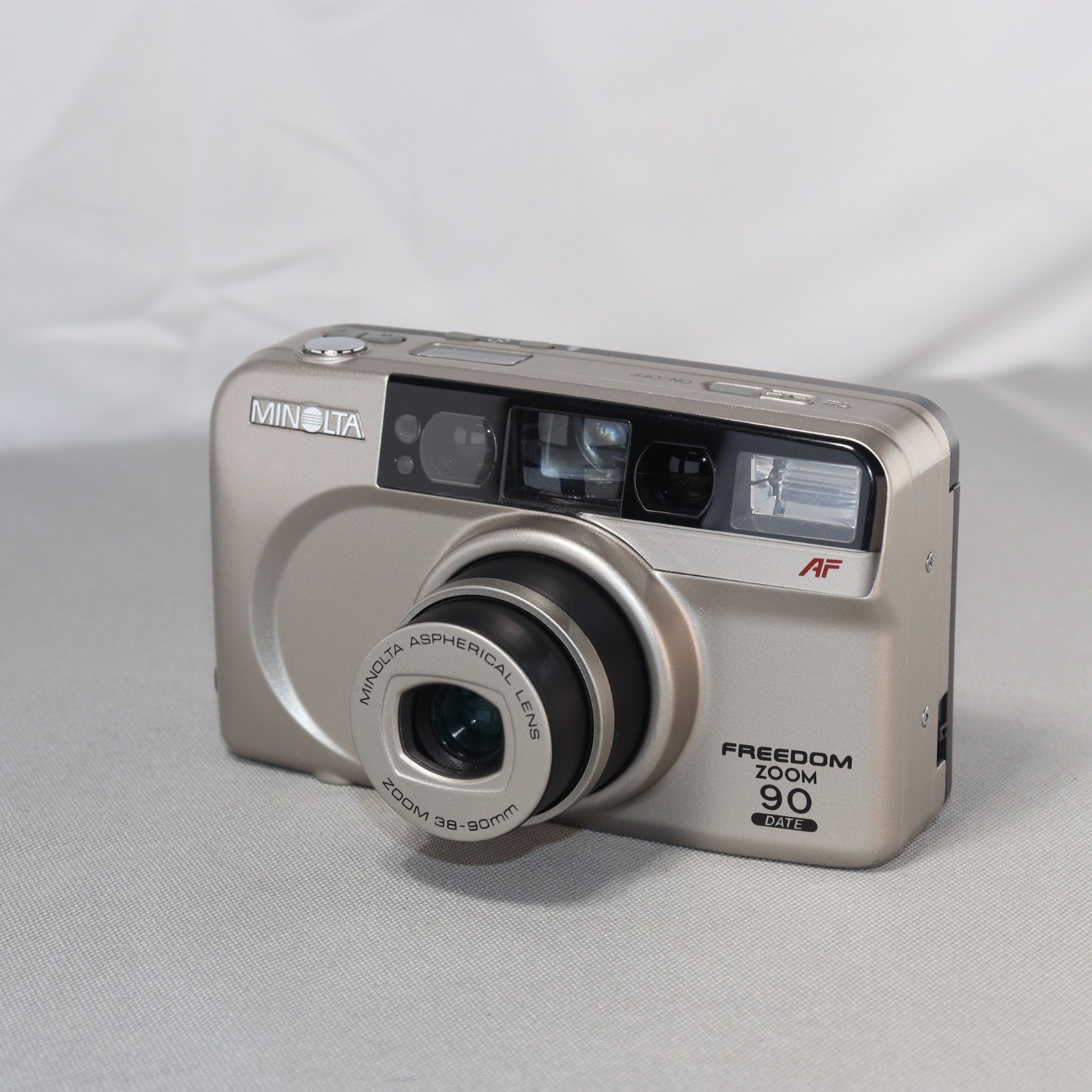 Vintage Minolta Freedom Zoom 90 Date 35mm Film Camera Silver Very Good W battery