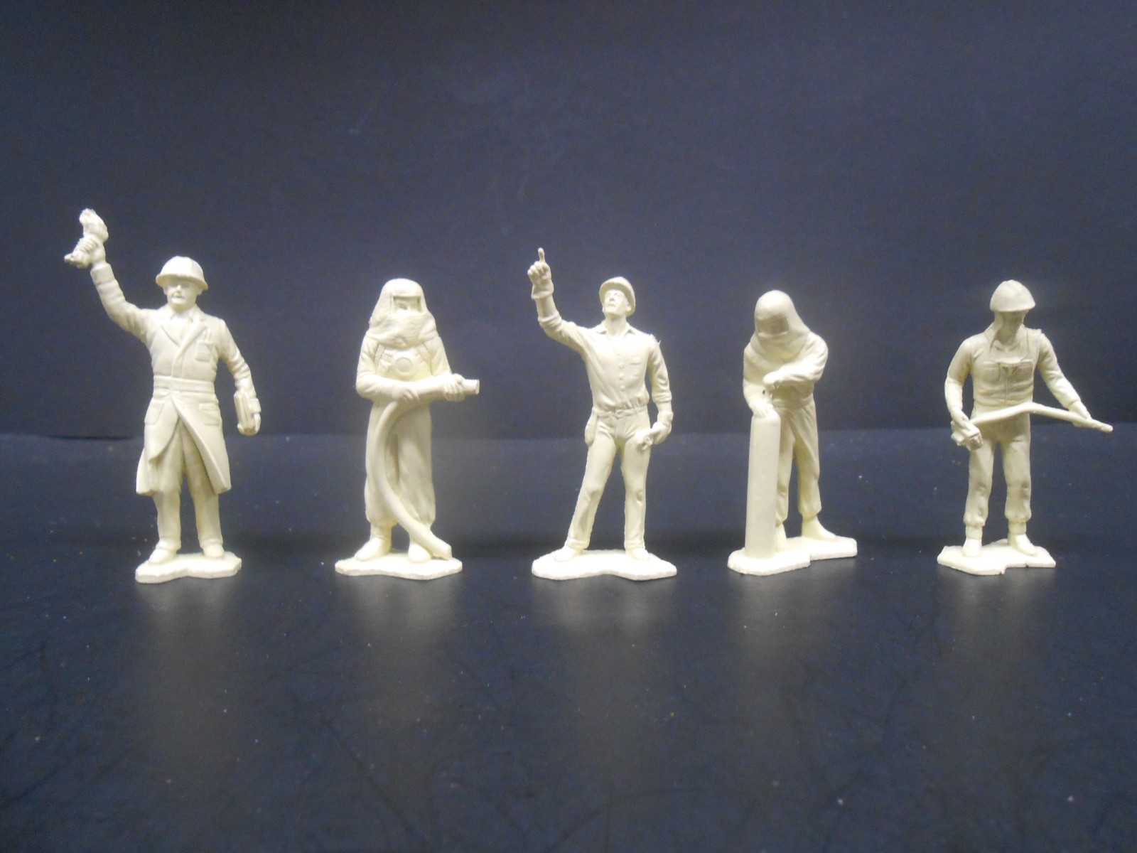 Vintage Marx Cape Canaveral Playset 45mm Figures  MPC Ideal