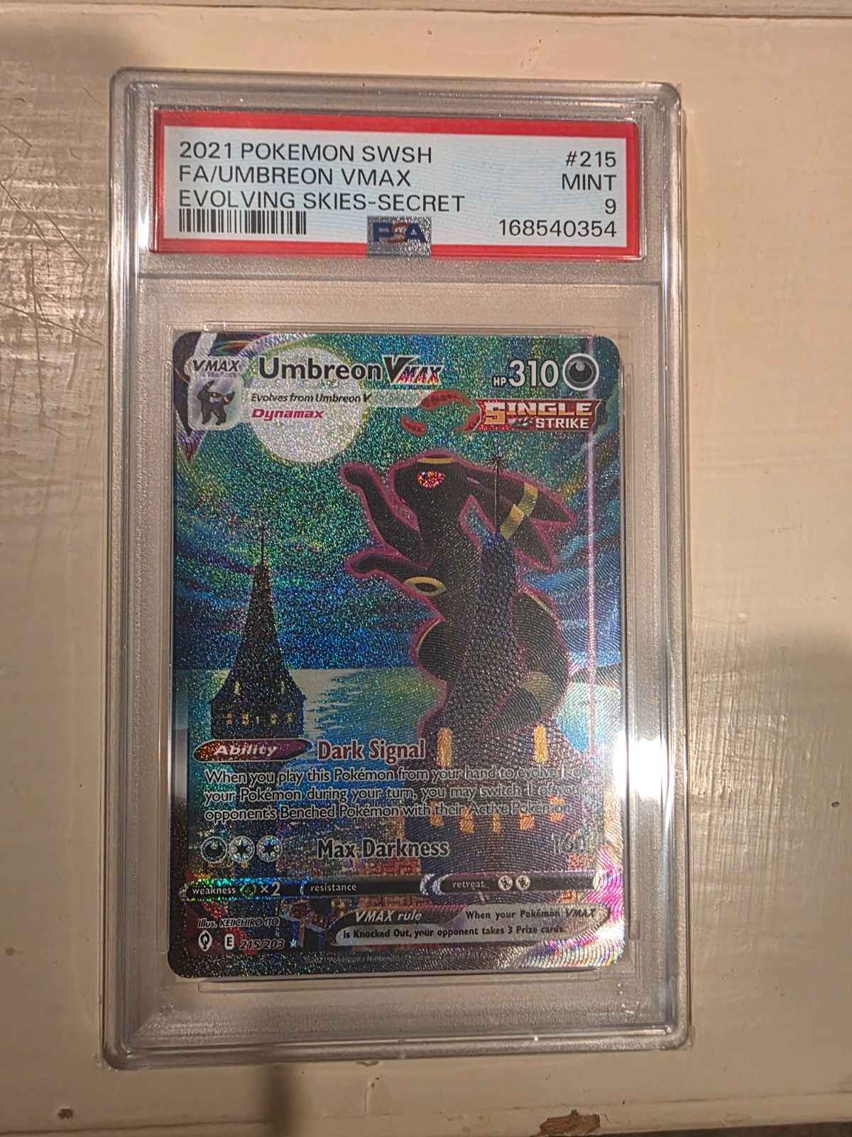 Pokemon Umbreon Vmax Evolving Skies 215/203 Secret Rare Full Alt Art PSA 9 Mint