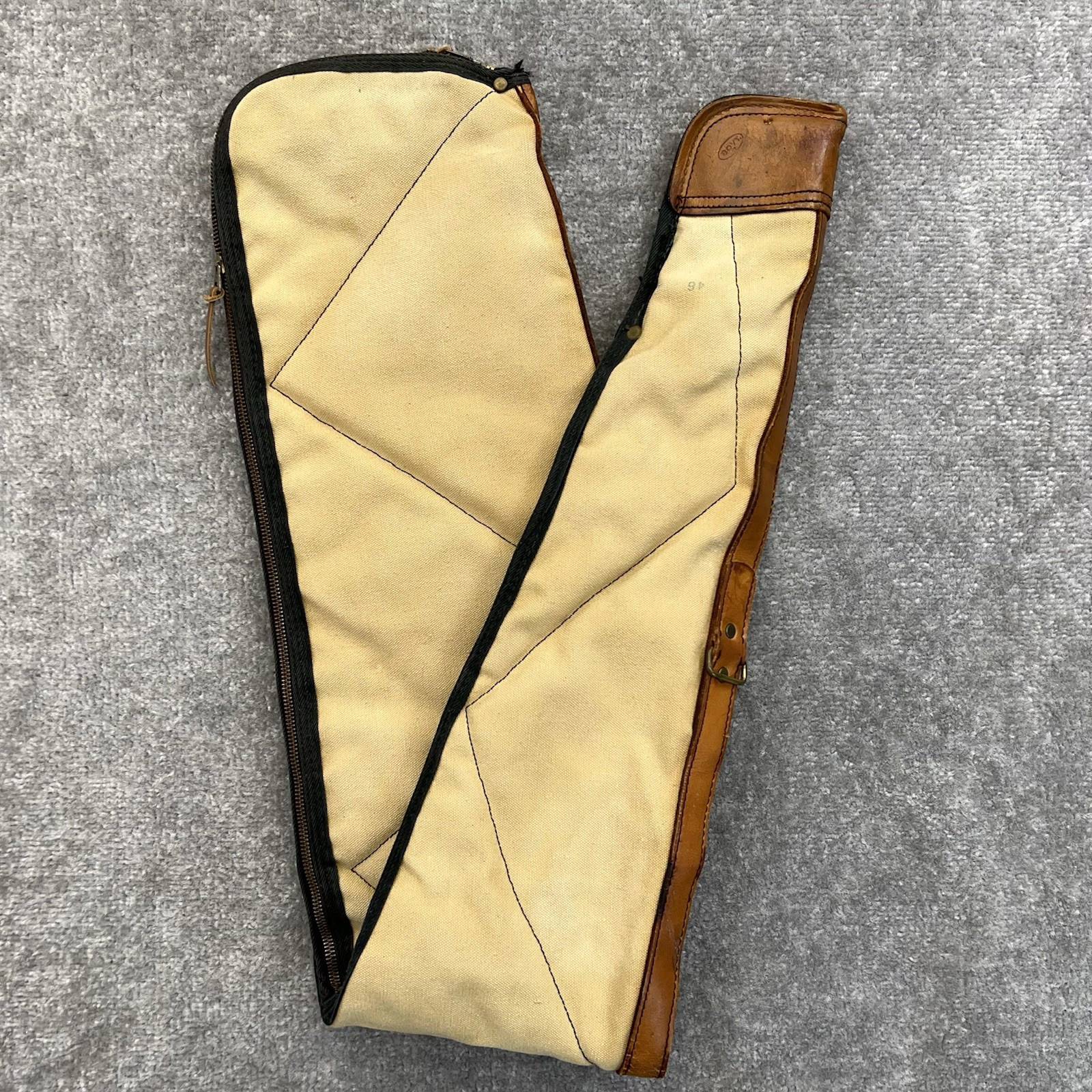 Vintage Boyt Canvas & Leather Shotgun Rifle Soft Gun Case Blanket Lined 47\