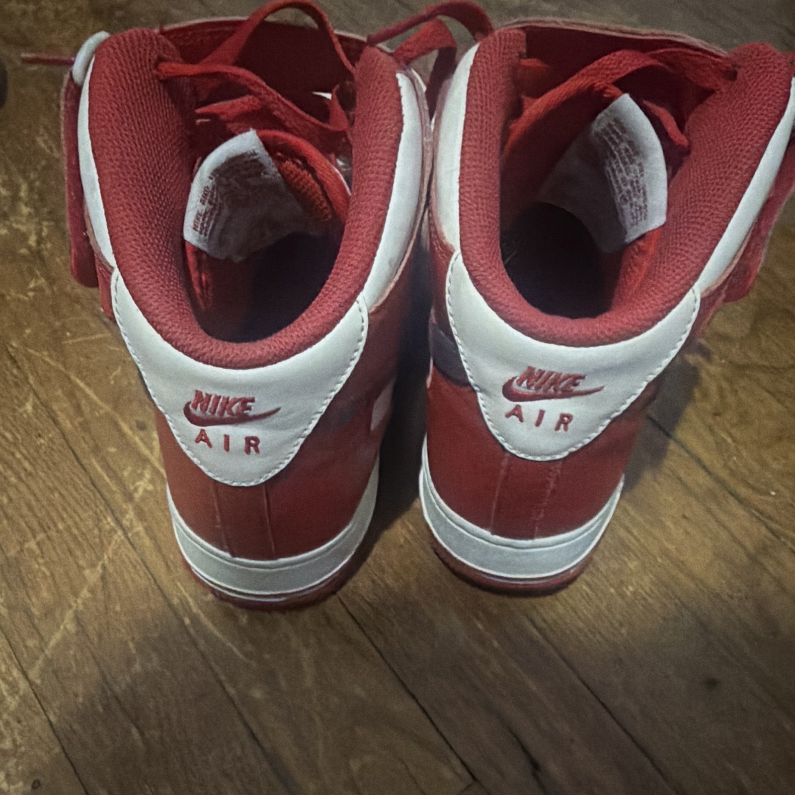 Nike Air Men\'s High Top Athletic Sneakers Red/White Colorblock Lace Up Nike Air Men\'s High Top Athletic Sneakers Red/White Colorblock Lace Up