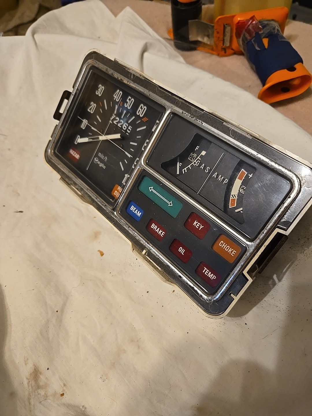 1976 RENAULT R5 INSTRUMENT CLUSTER Great Shape 1976 RENAULT R5 INSTRUMENT CLUSTER Great Shape