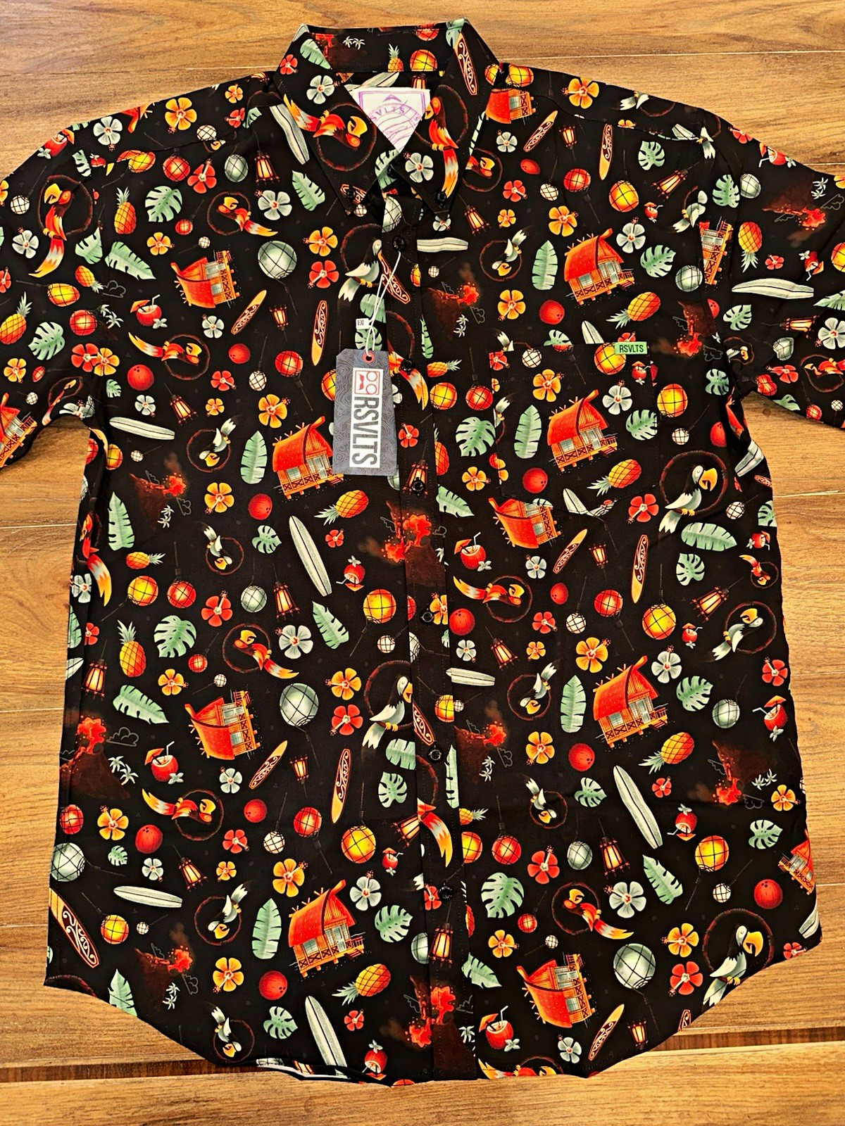 RSVLTS “South Pacific” Short Sleeve Button Down Men’s Size L