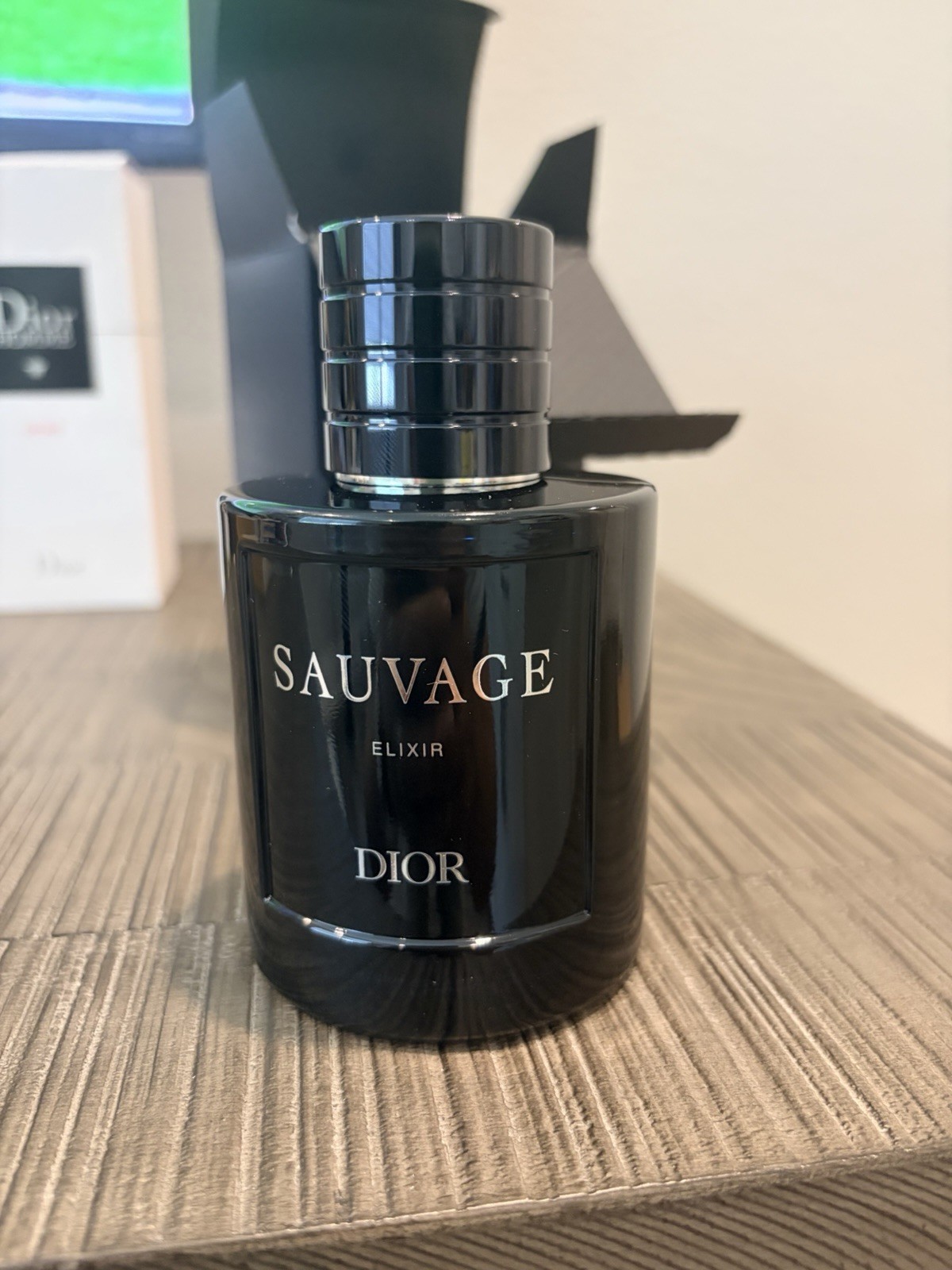 Dior Men\'s Sauvage Elixir Extrait de Parfum Spray 5.0 oz/150 Ml. New In Box Dior Men\'s Sauvage Elixir Extrait de Parfum Spray 5.0 oz/150 Ml. New In Box