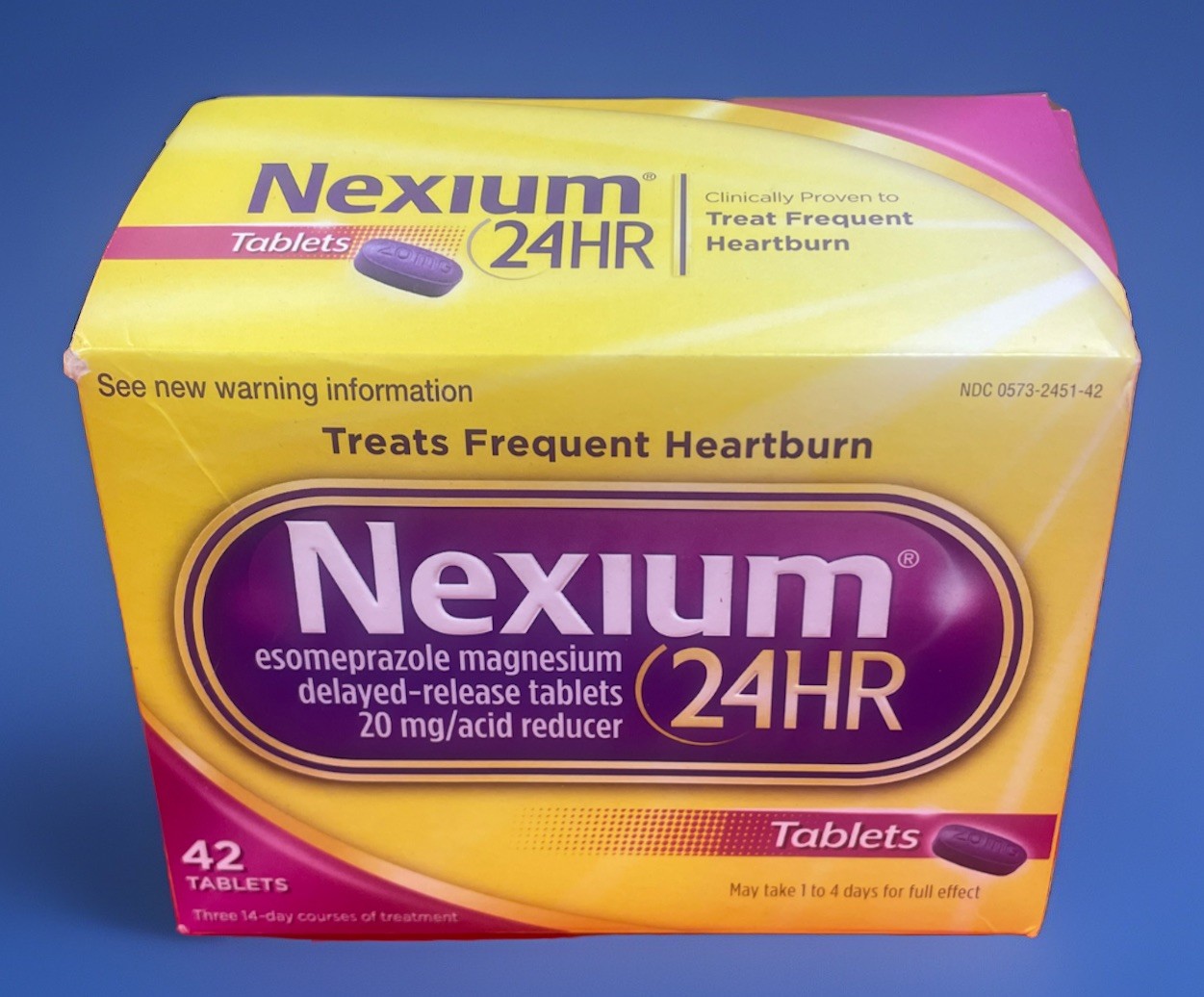 Nexium 24hr Acid Reducer Heartburn Relief  20mg 42 Tablets  EXP 01/2027 NEW