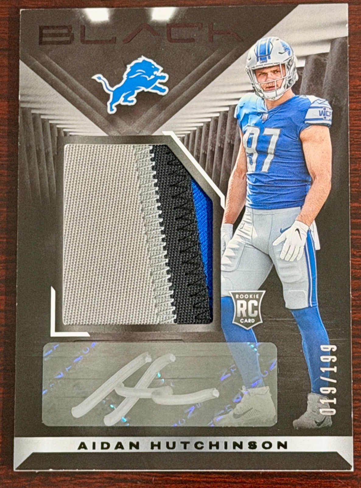 2022 Panini Black Aidan Hutchinson Rookie Patch Auto #221 RC /199 RPA