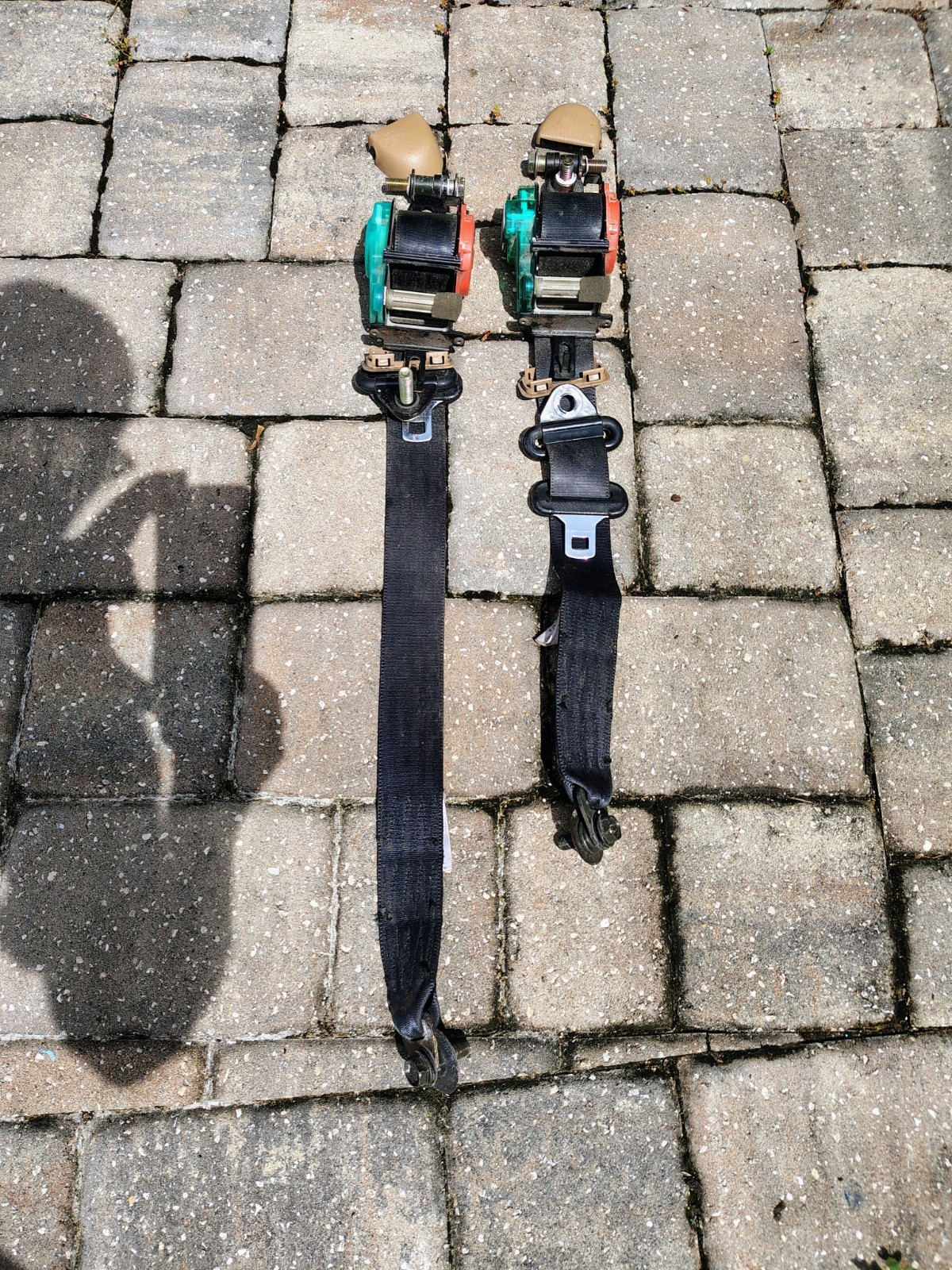 1999-2005 Mazda Miata Right & Left Seat Belt Retractor (OEM). Good condition. 1999-2005 Mazda Miata Right & Left Seat Belt Retractor (OEM). Good condition.